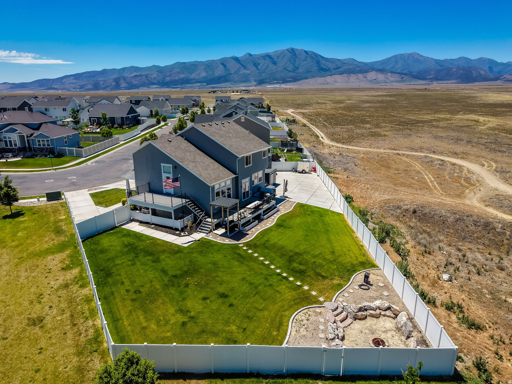 RIDGE - Residential