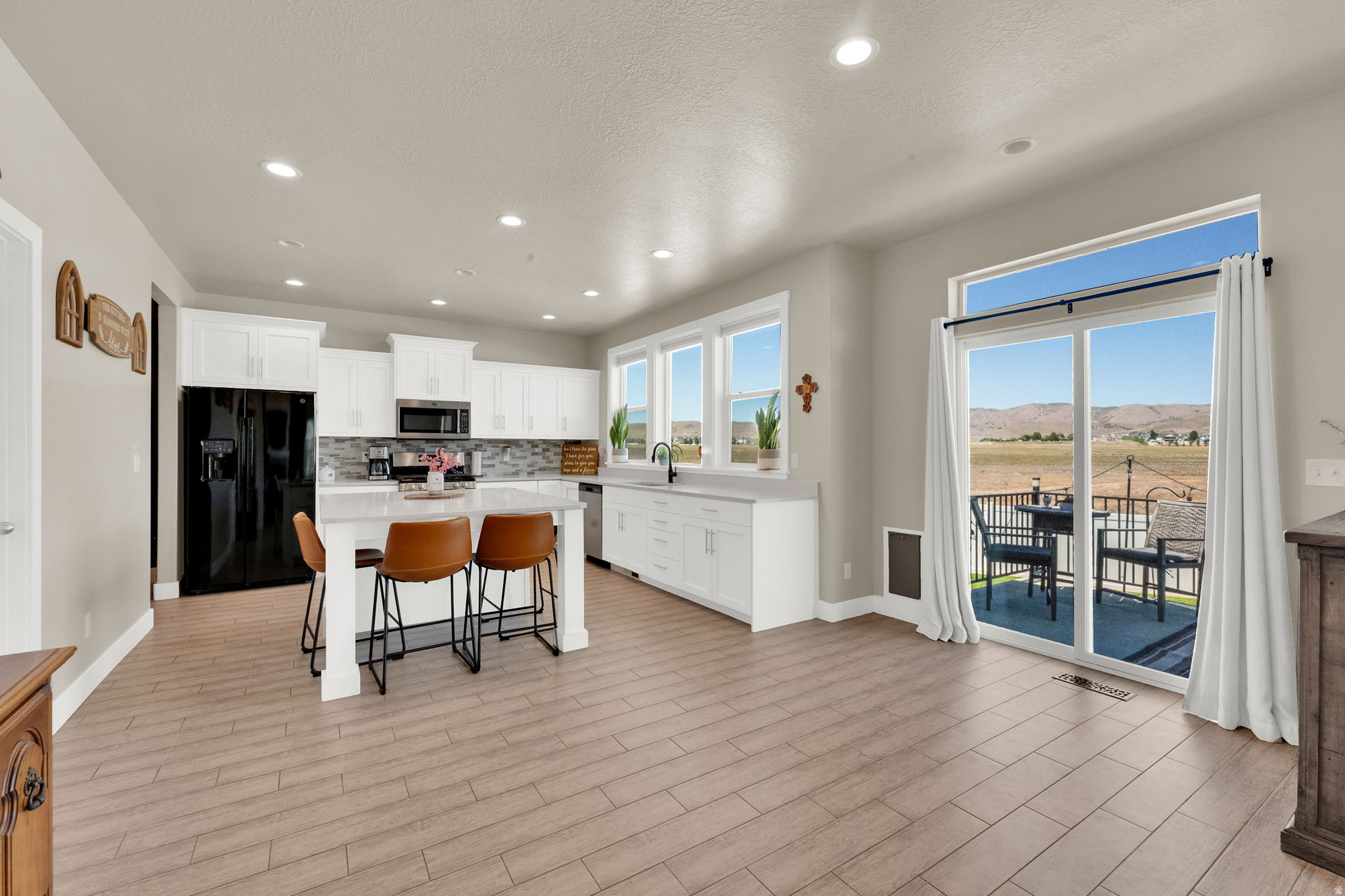 RIDGE - Residential