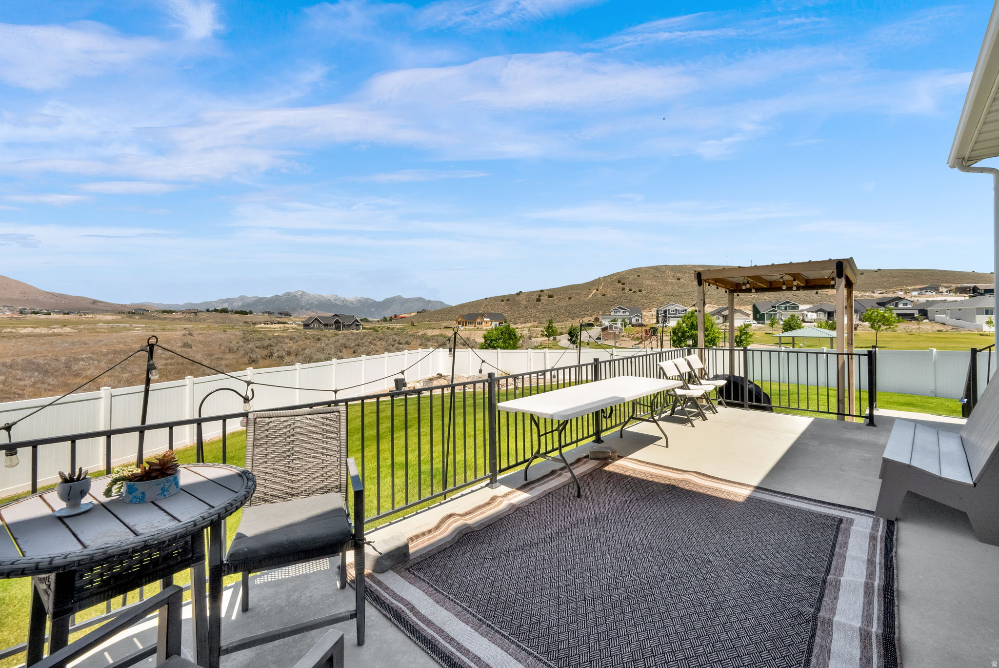 RIDGE - Residential