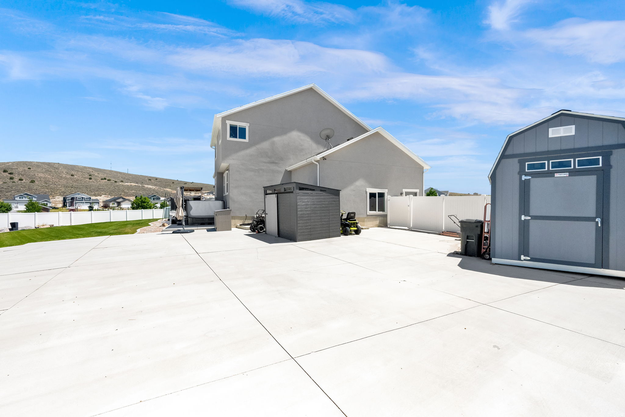 RIDGE - Residential