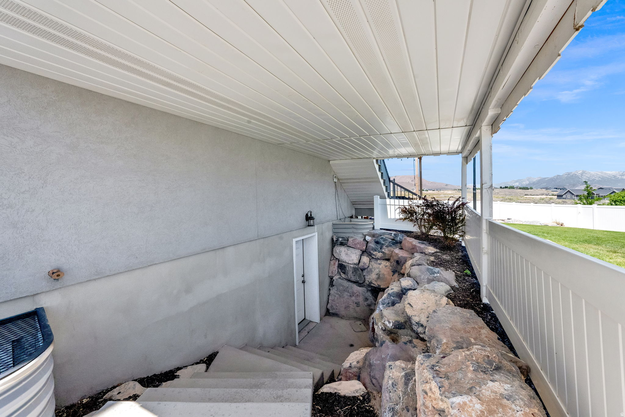 RIDGE - Residential