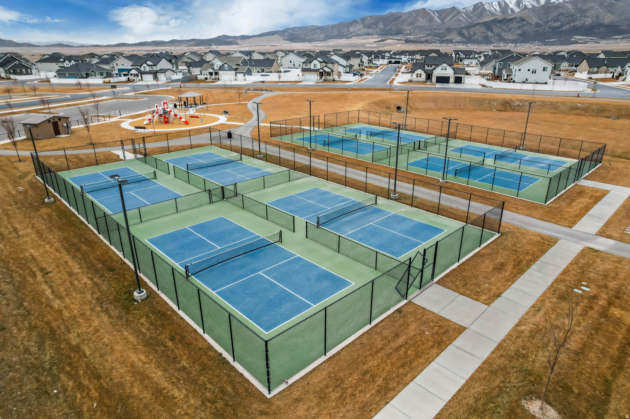 BRANDON PARK - Residential