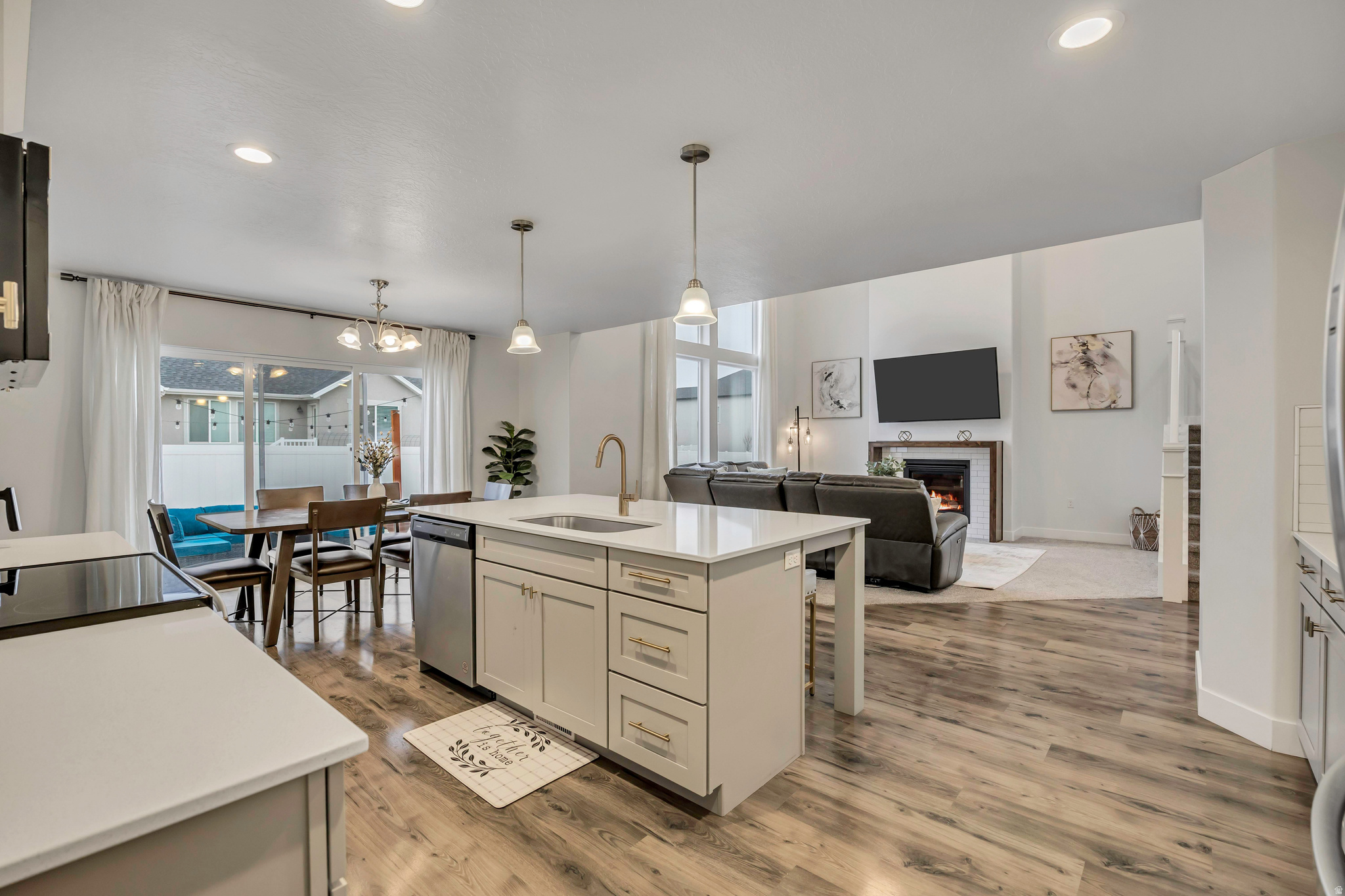 BRANDON PARK - Residential