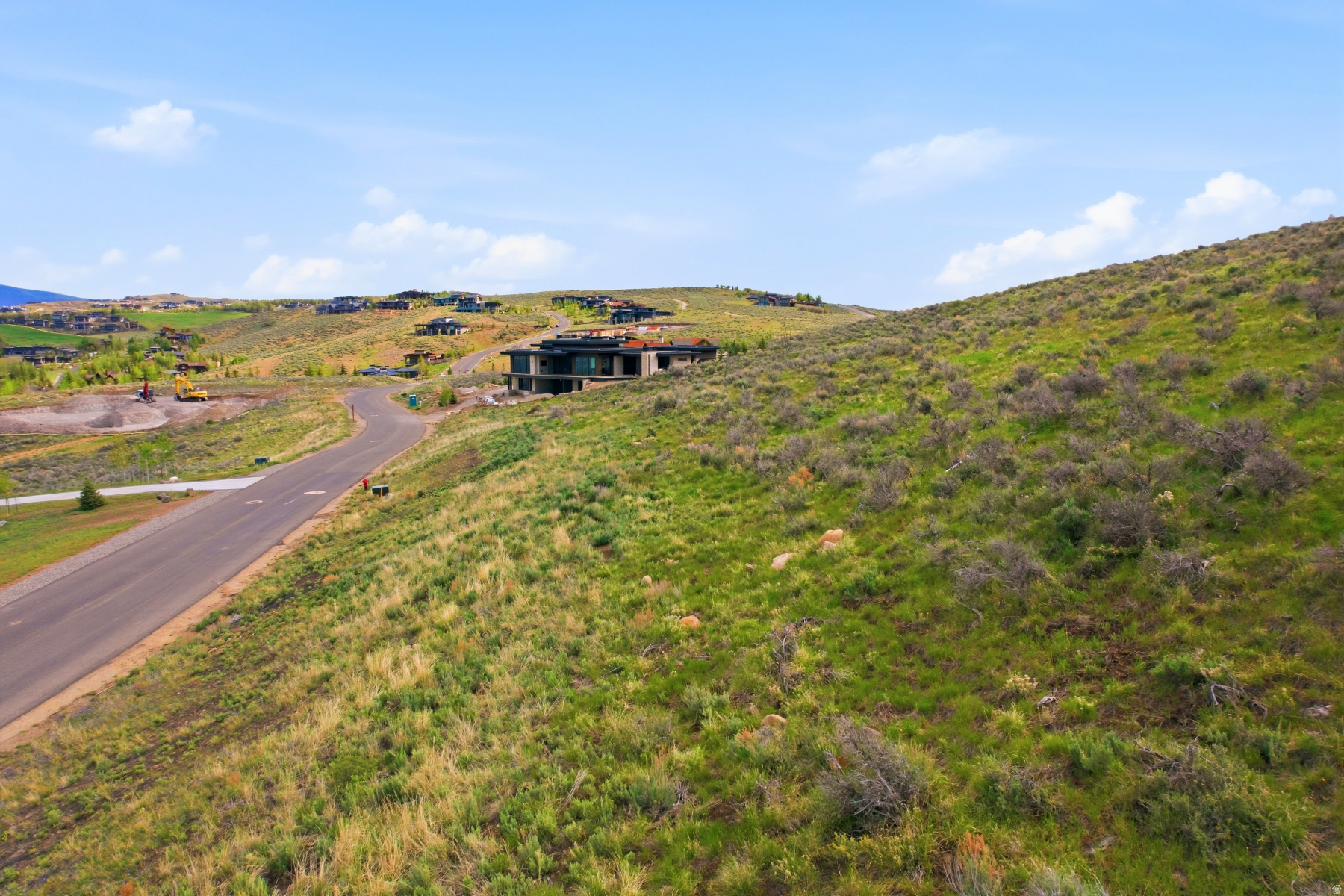 ELK RIDGE BLUFFS - Land
