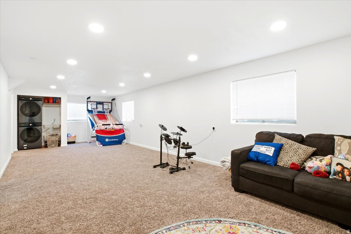 DIAMONDVILLE - Residential