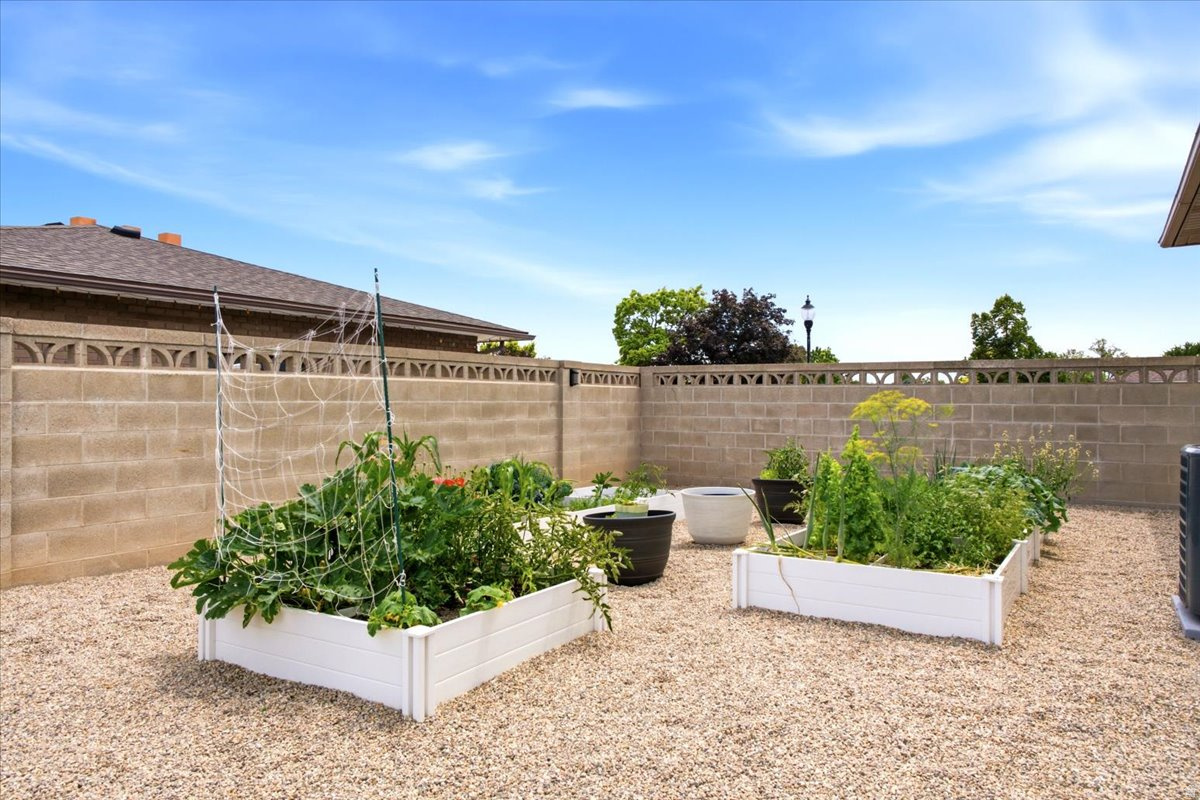 DIAMONDVILLE - Residential