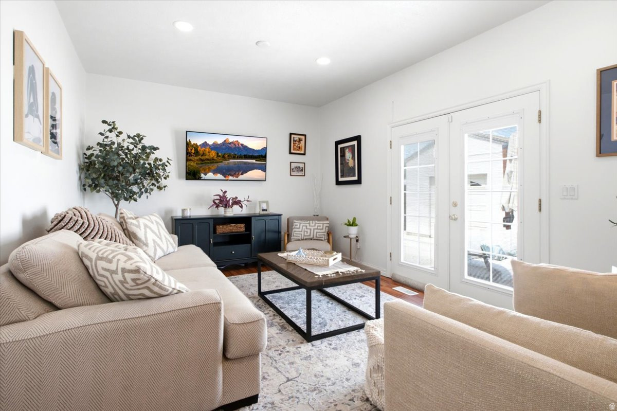 DIAMONDVILLE - Residential