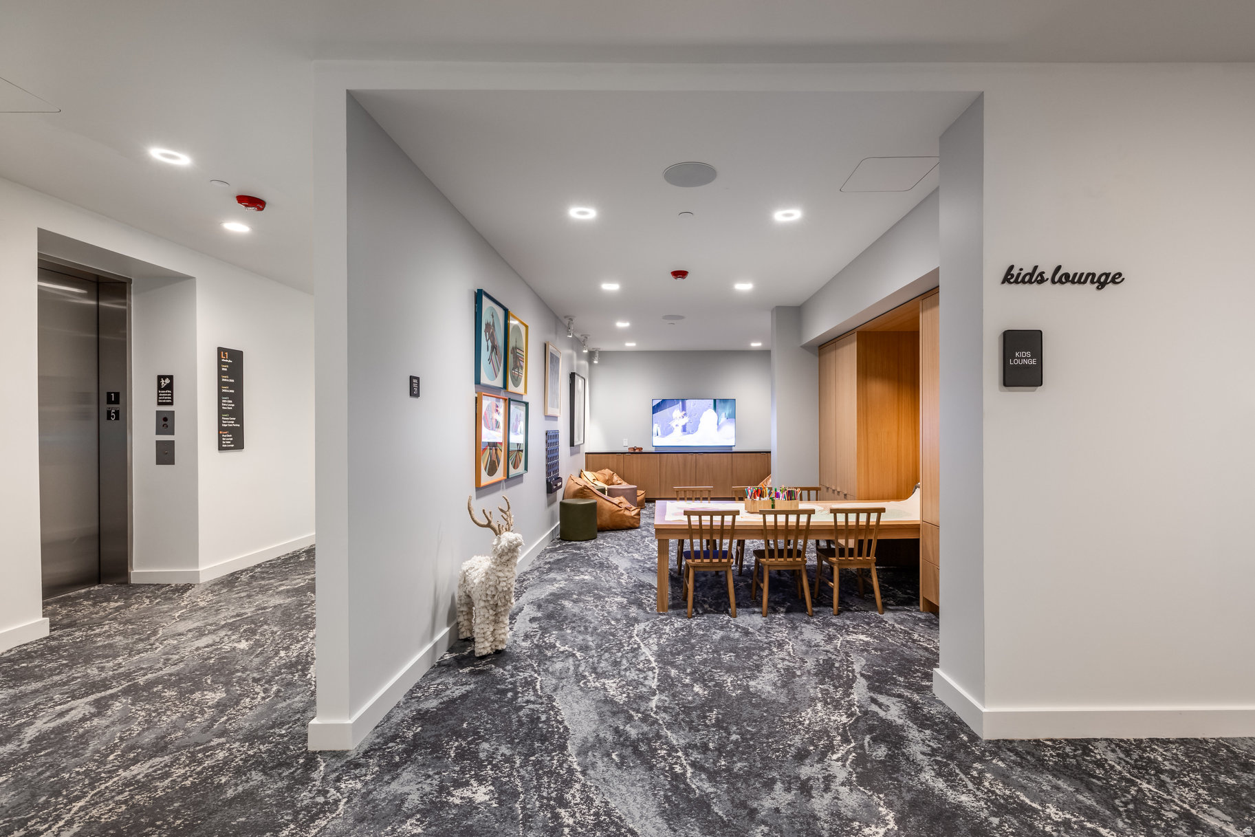 FOUNDERS PLACE - Residential