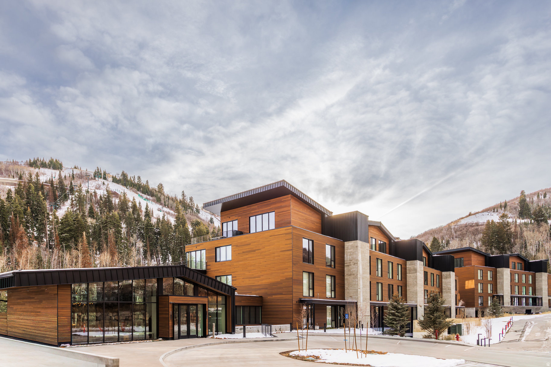 FOUNDERS PLACE - Residential