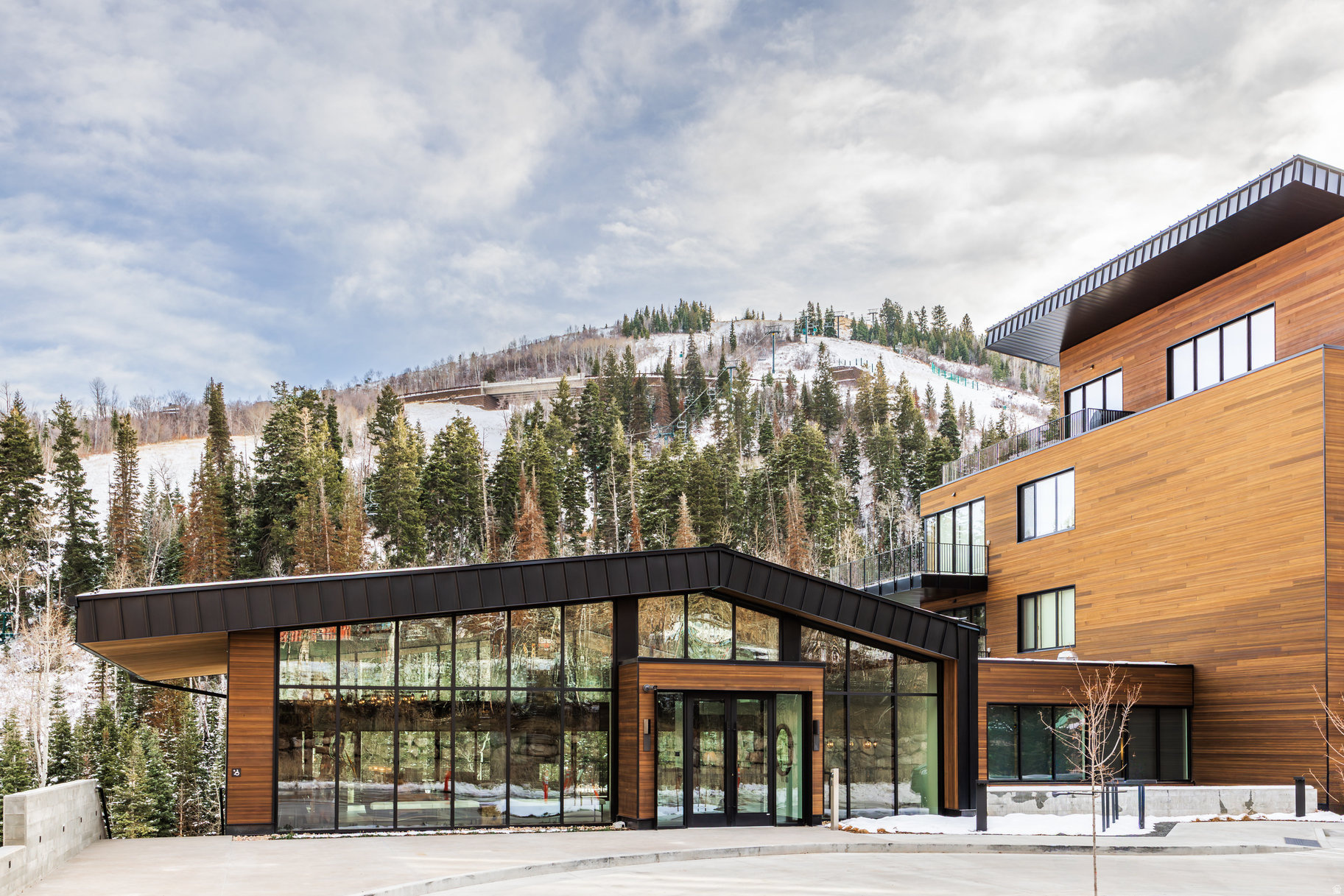 FOUNDERS PLACE - Residential