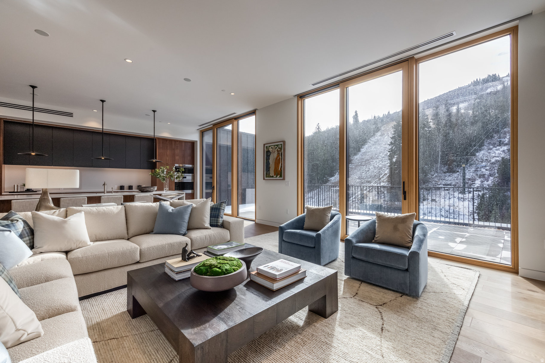 FOUNDERS PLACE - Residential