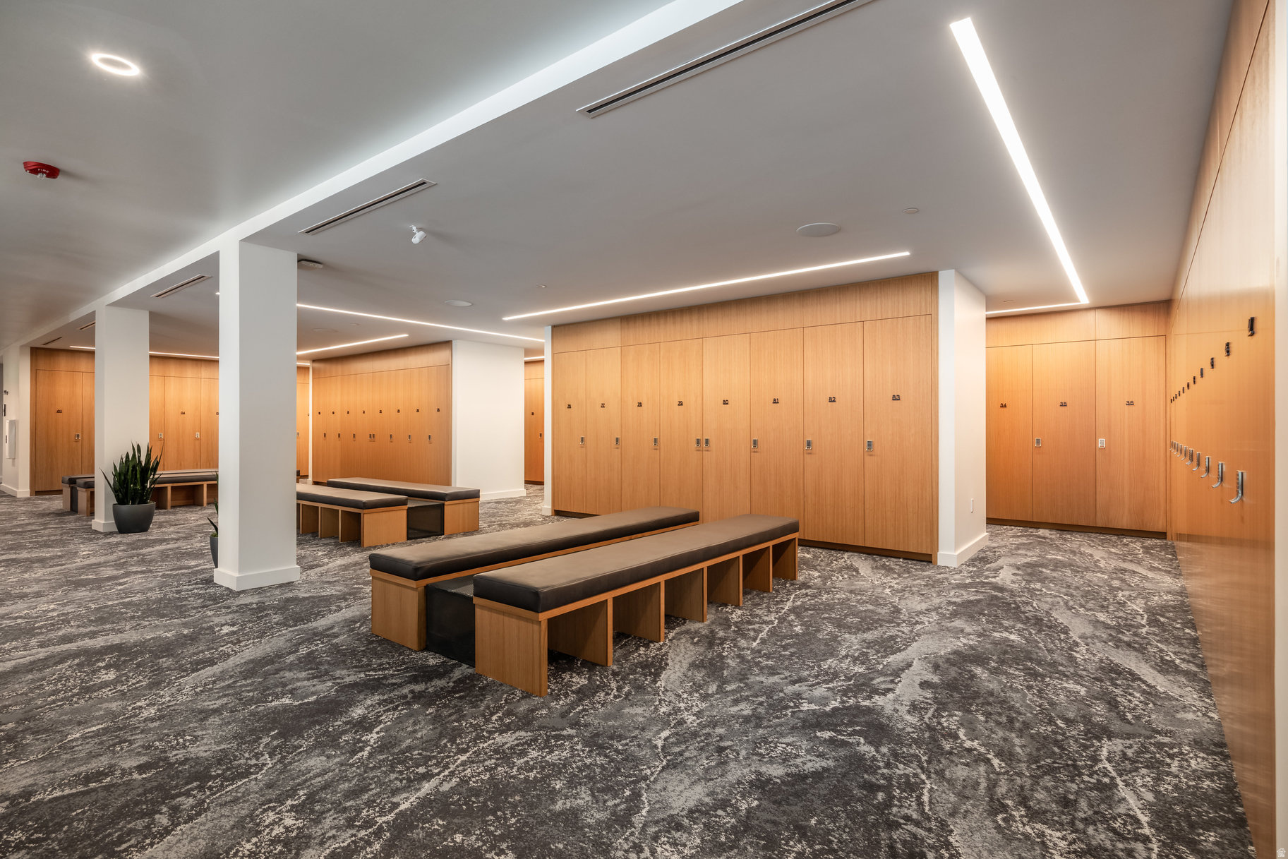 FOUNDERS PLACE - Residential