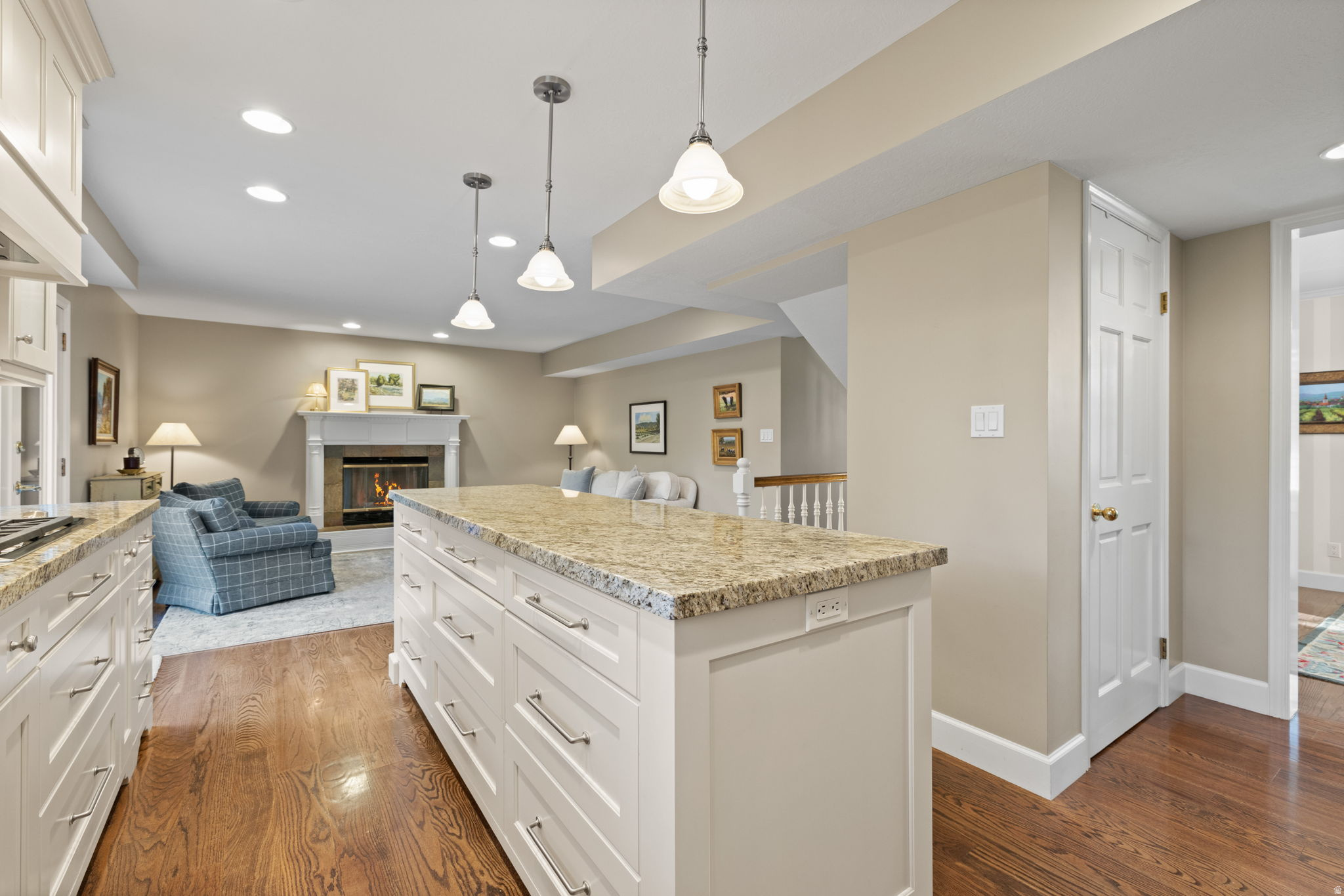 KINGSTON HILLS - Residential