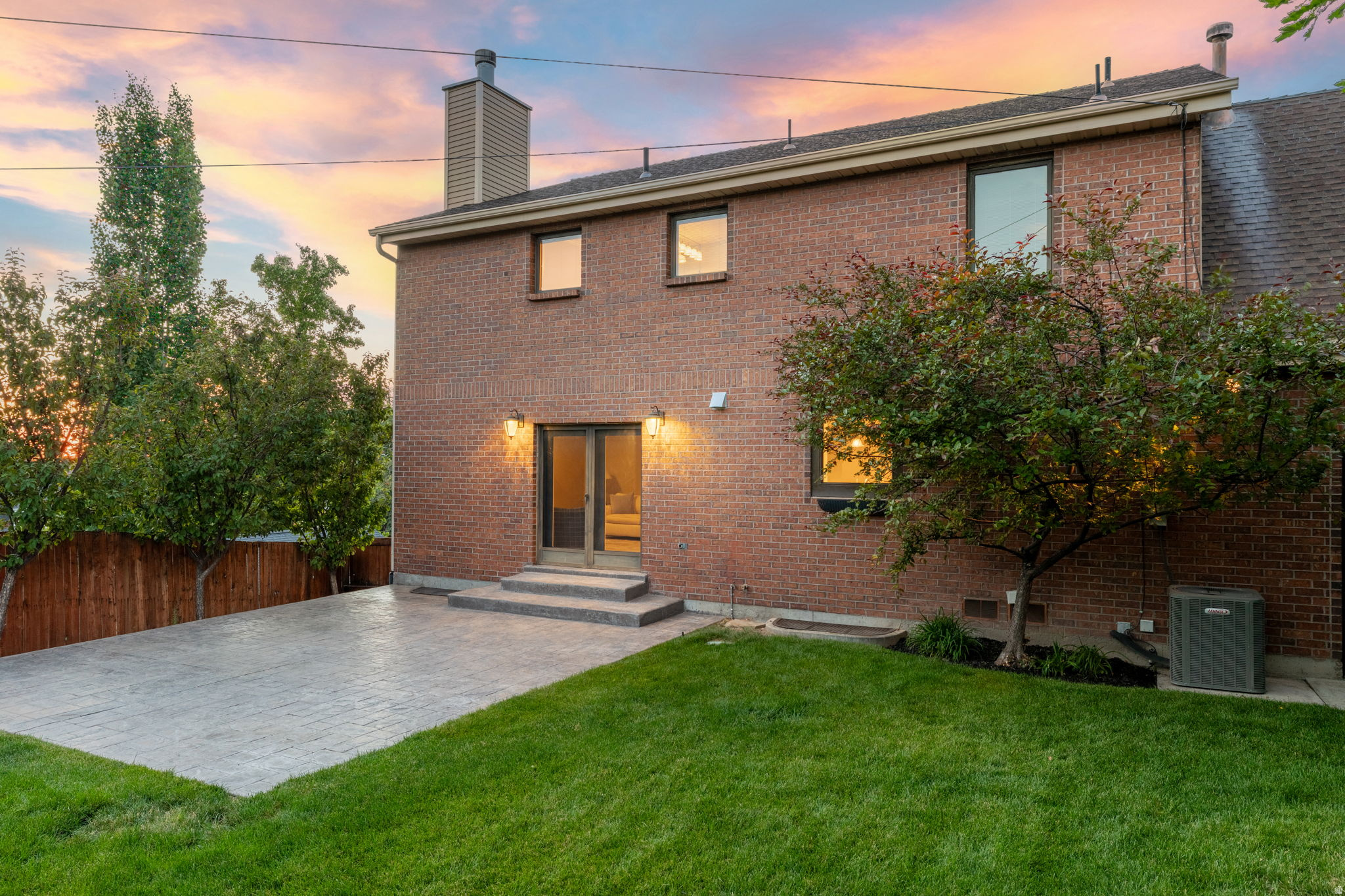 KINGSTON HILLS - Residential