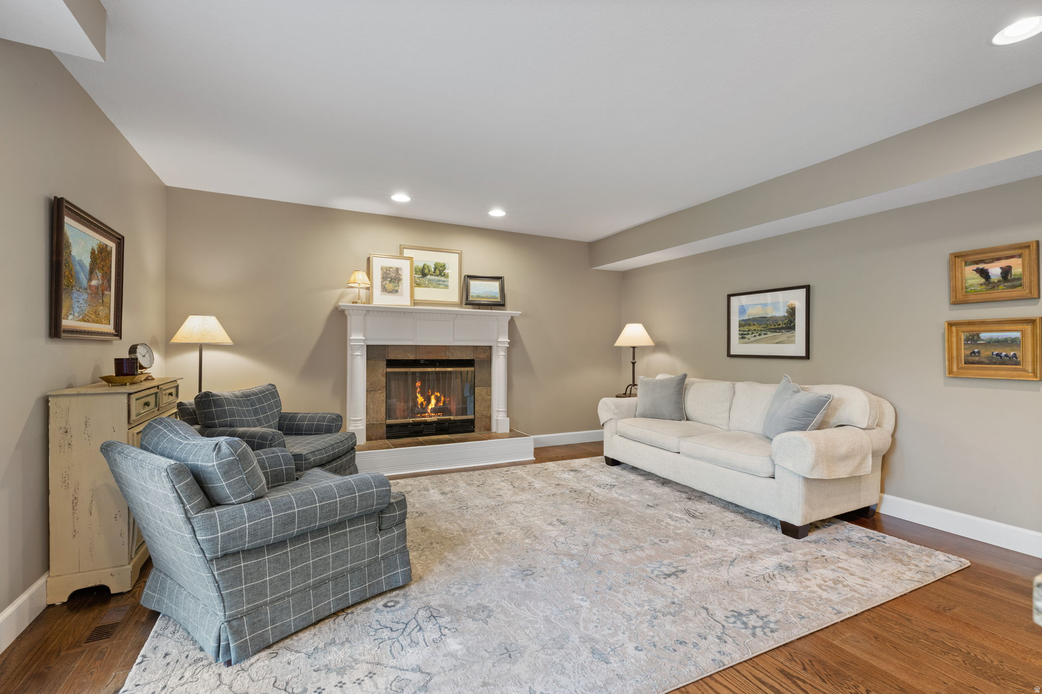 KINGSTON HILLS - Residential