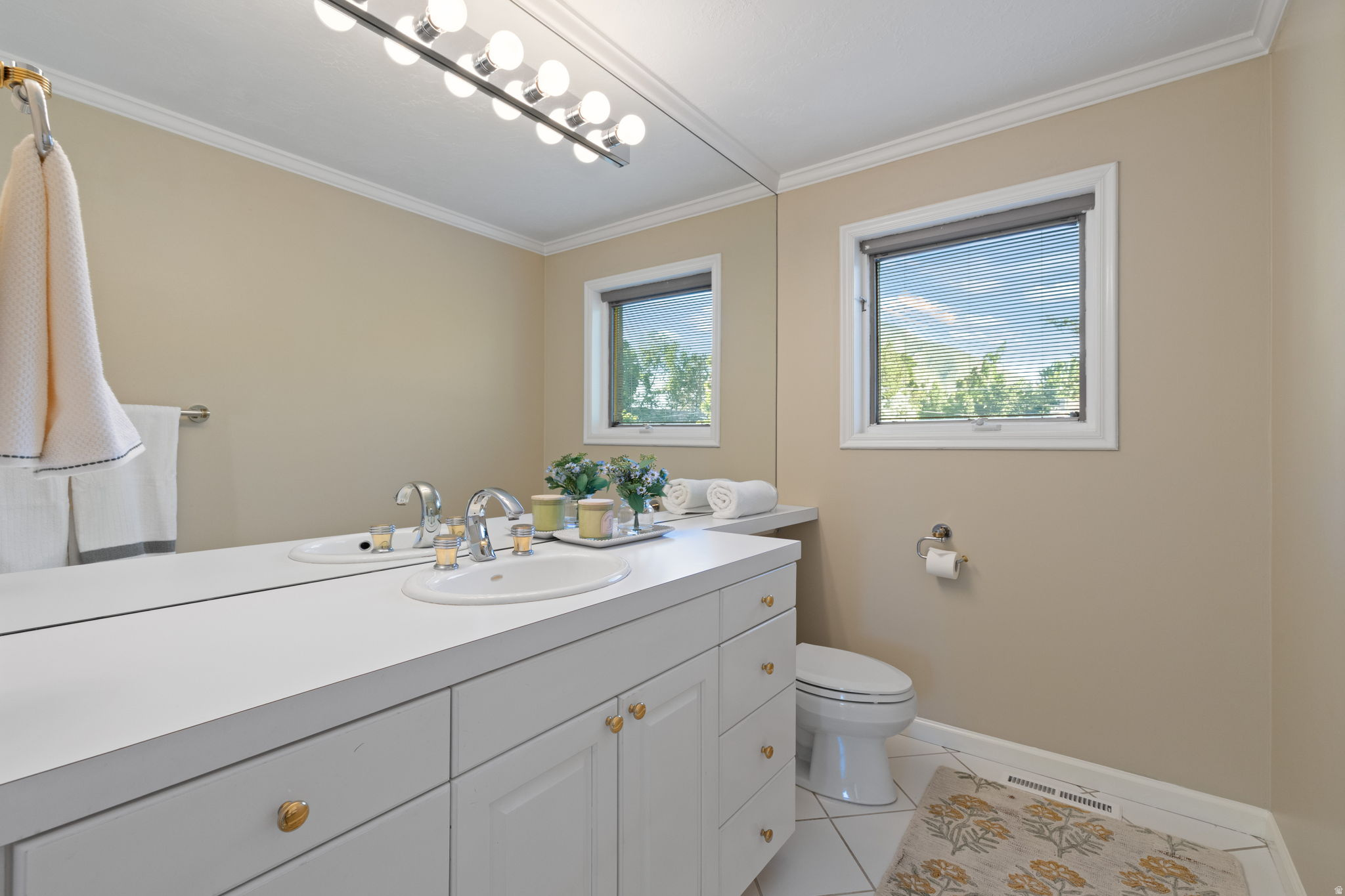 KINGSTON HILLS - Residential