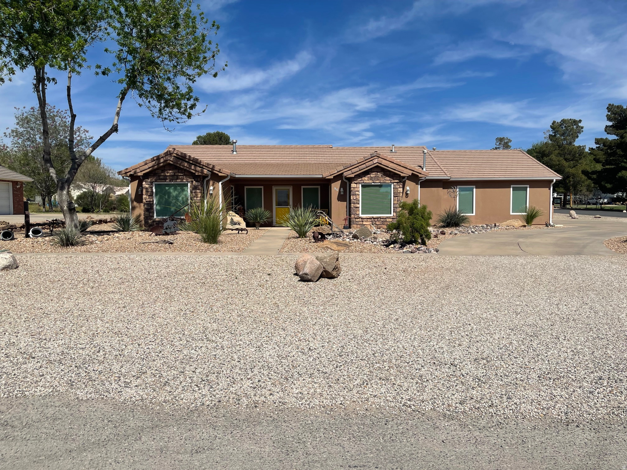 Square footage figures are provided as a courtesy estimate only and were obtained from County Records.  Buyer is advised to obtain an independent measurement.  This rare home has animal rights on the property.