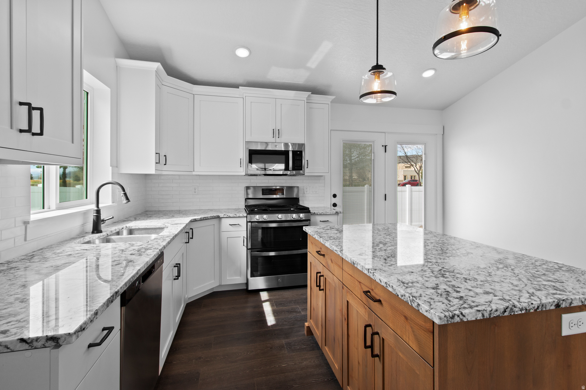 ARCHIBALD ESTATES - Residential