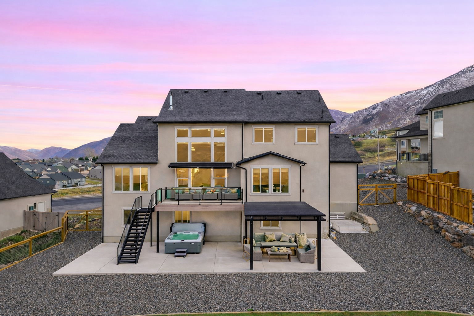 GLADSTIAN VIEW ESTATES - Residential
