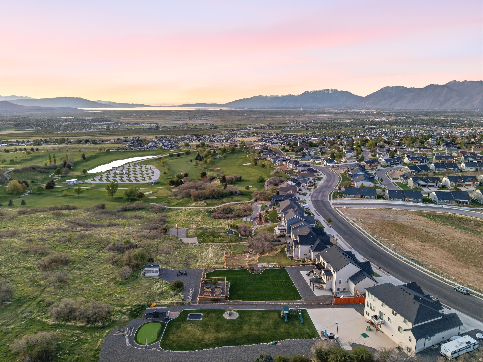 GLADSTIAN VIEW ESTATES - Residential