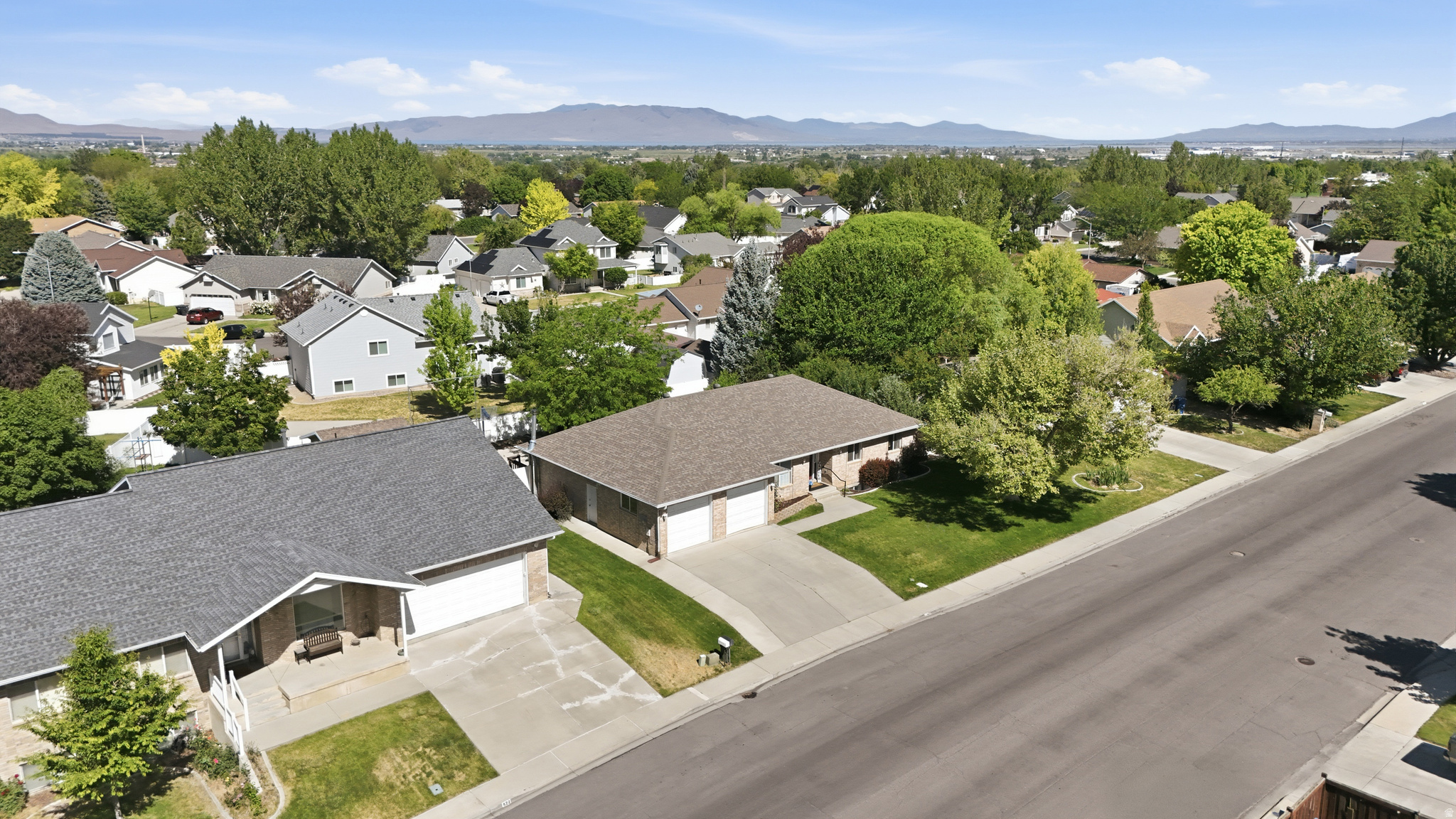 MOUNTAIN PARK ESTATES - Residential