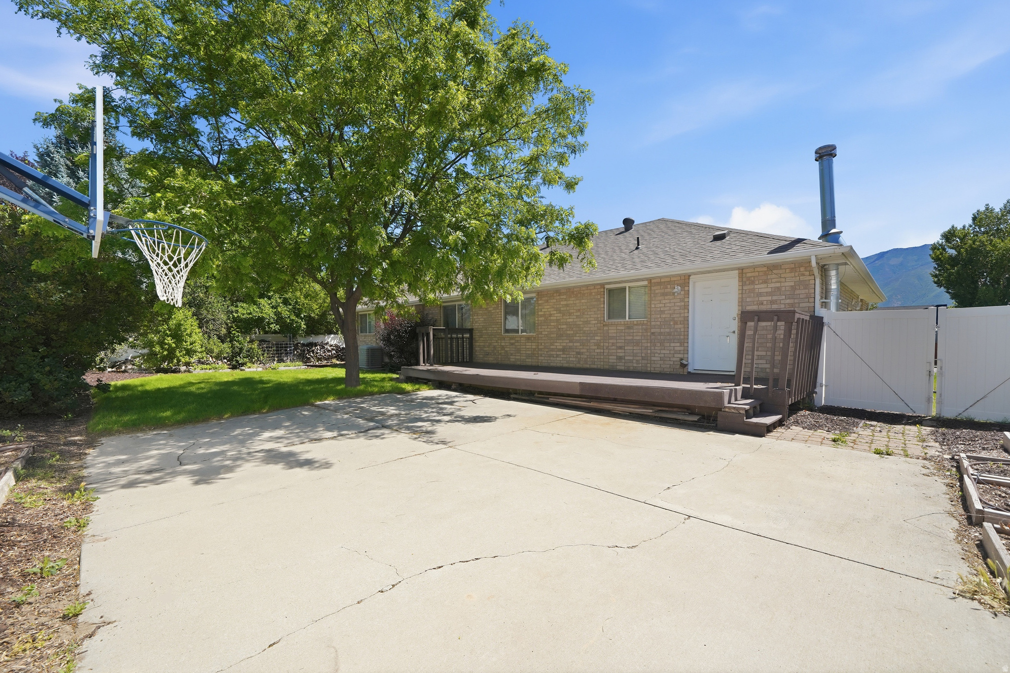 MOUNTAIN PARK ESTATES - Residential