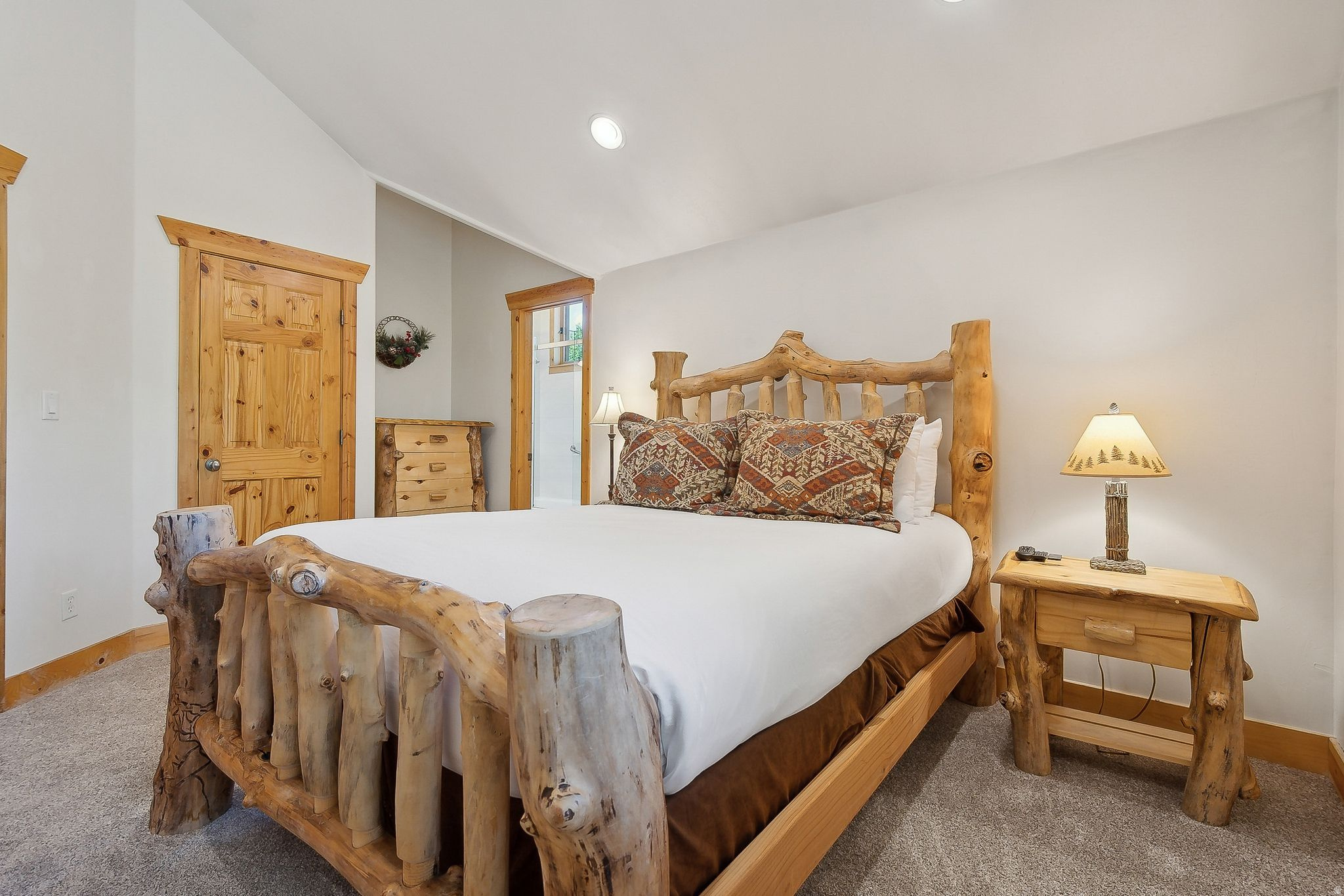 TIMBER WOLF LODGES - Residential