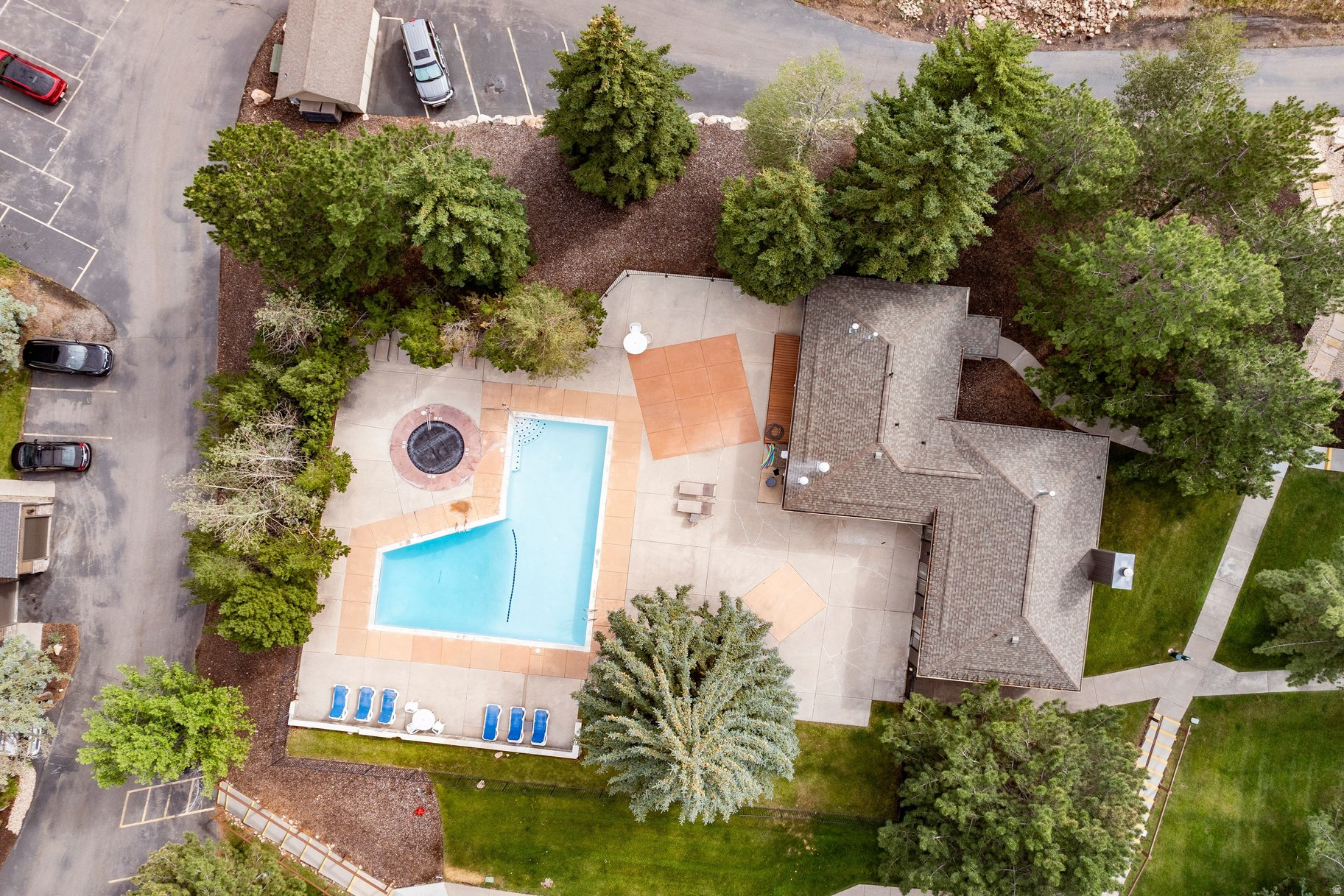 HIDDEN CREEK - Residential