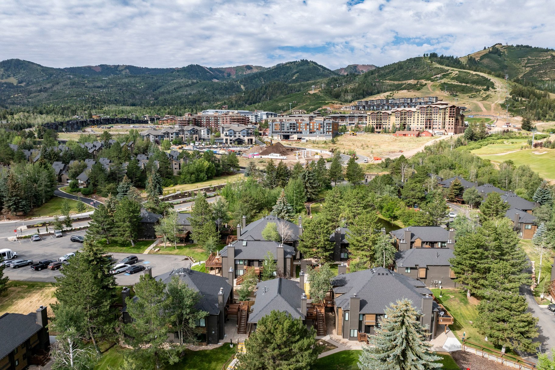 HIDDEN CREEK - Residential