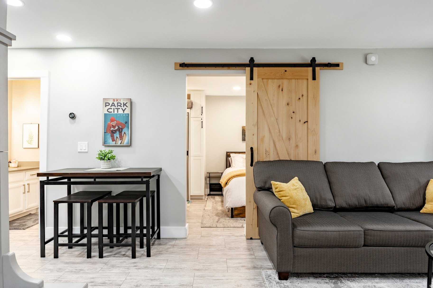 HIDDEN CREEK - Residential