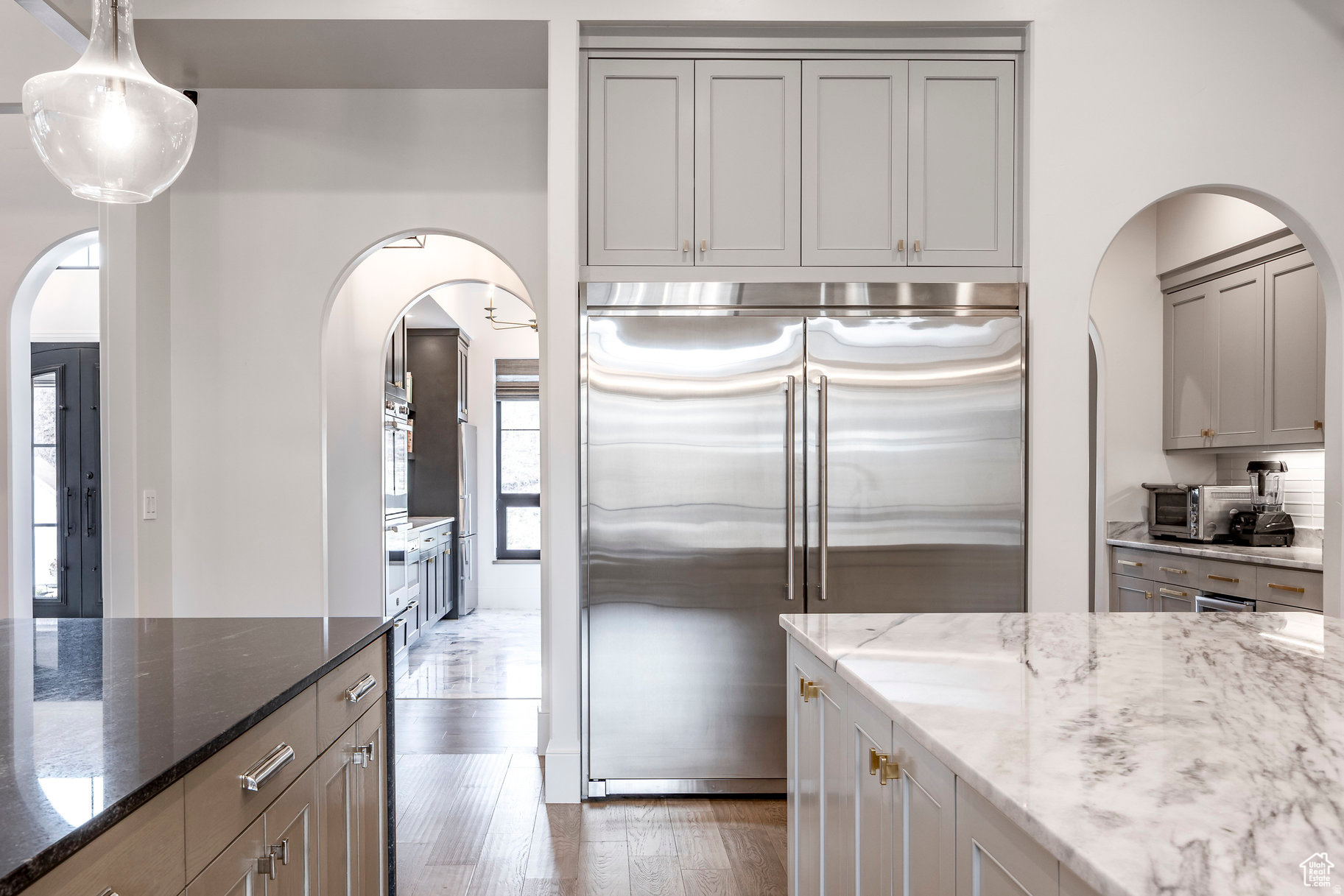 TWIN HOLLOW - Residential
