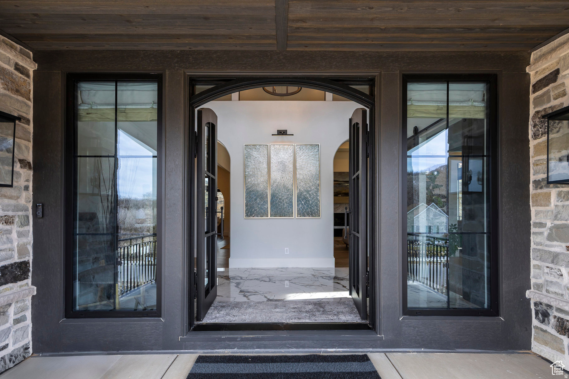 TWIN HOLLOW - Residential
