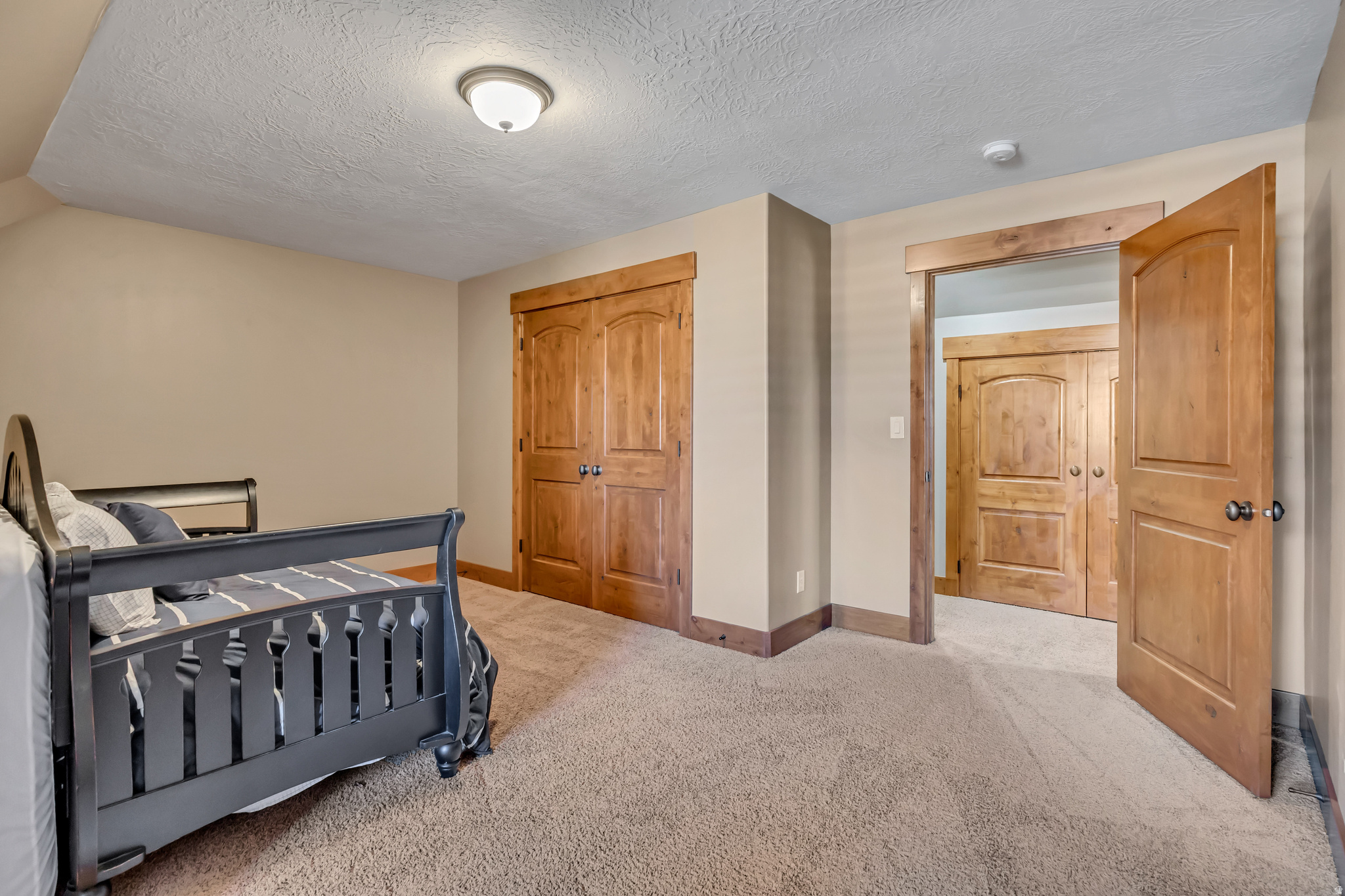 MAPLETON HIGHLANDS - Residential
