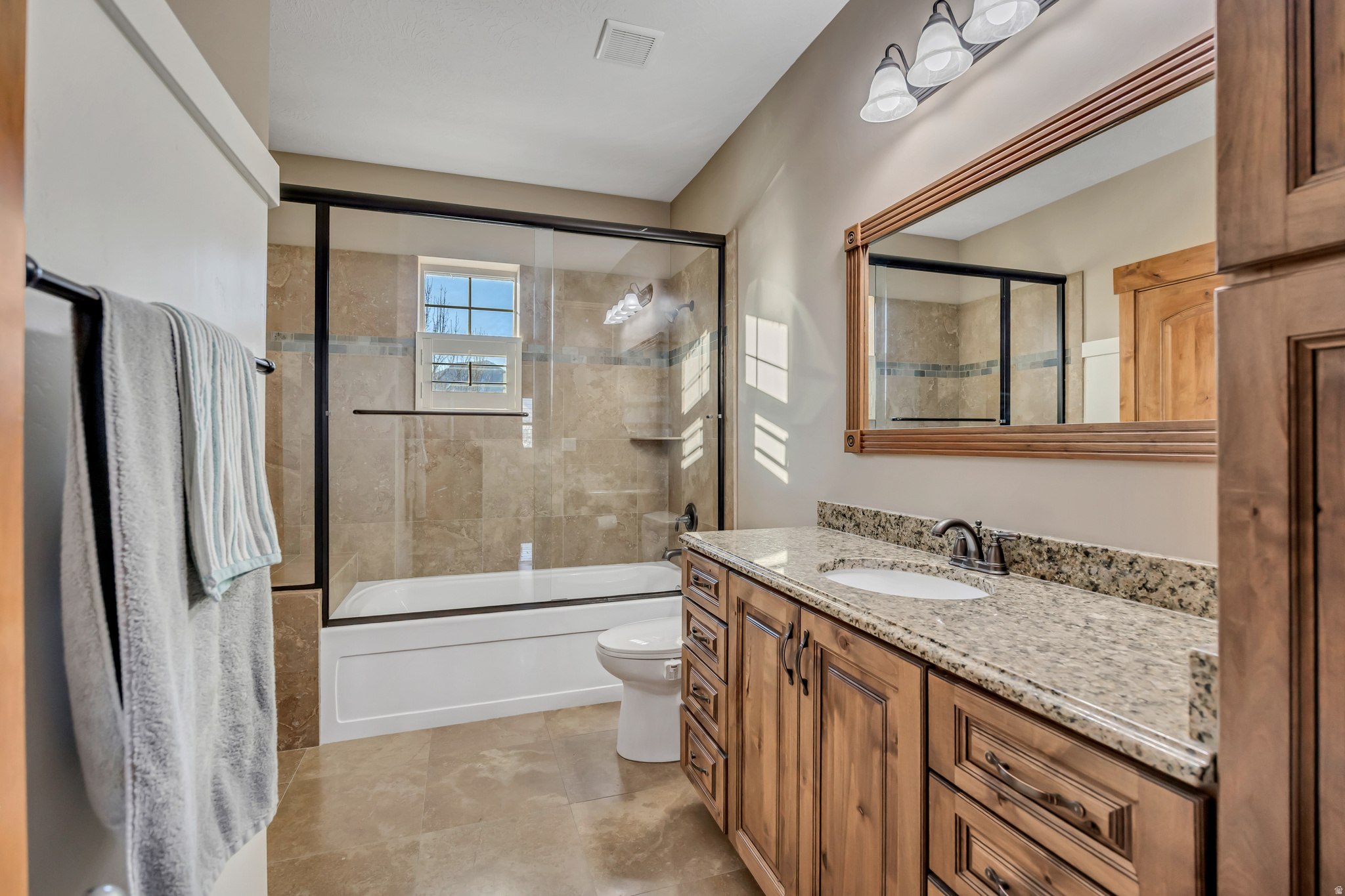 MAPLETON HIGHLANDS - Residential