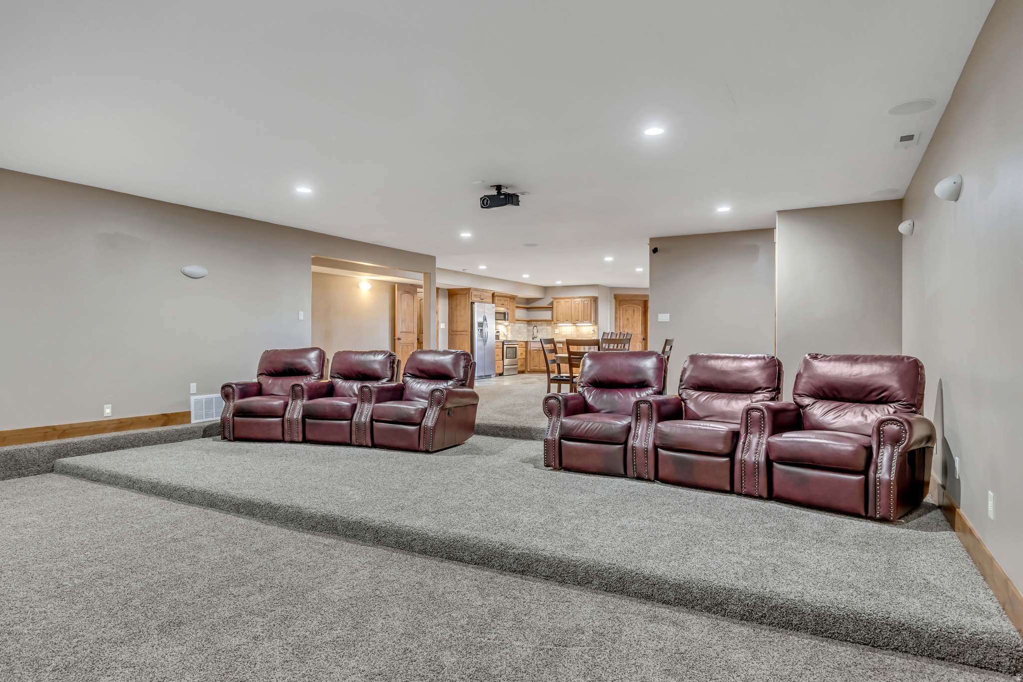 MAPLETON HIGHLANDS - Residential