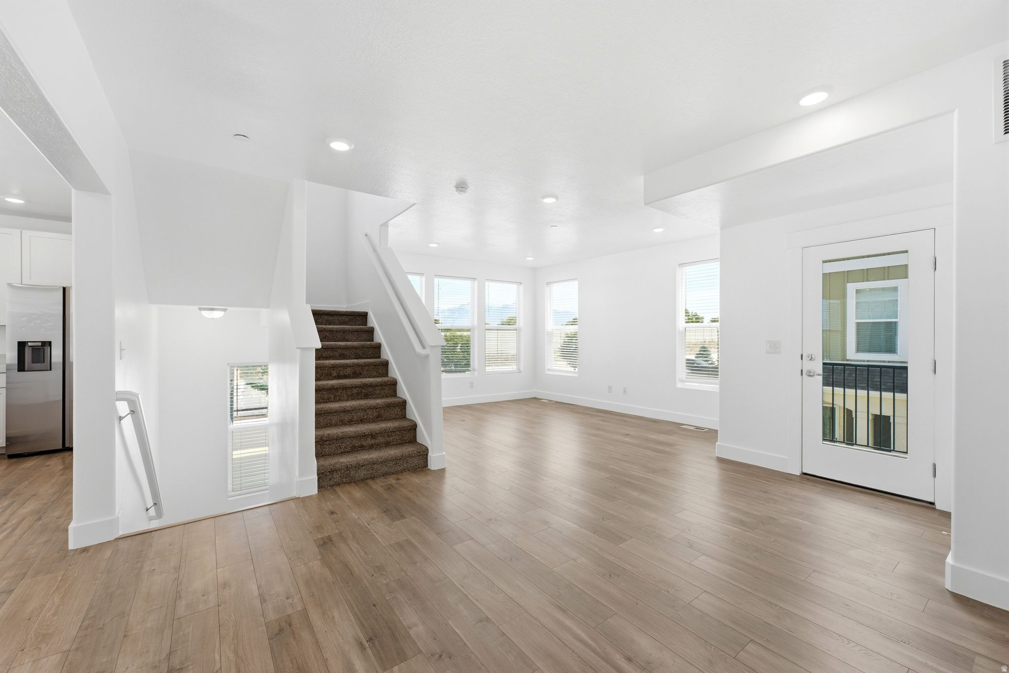 MUIRHOUSE - Residential