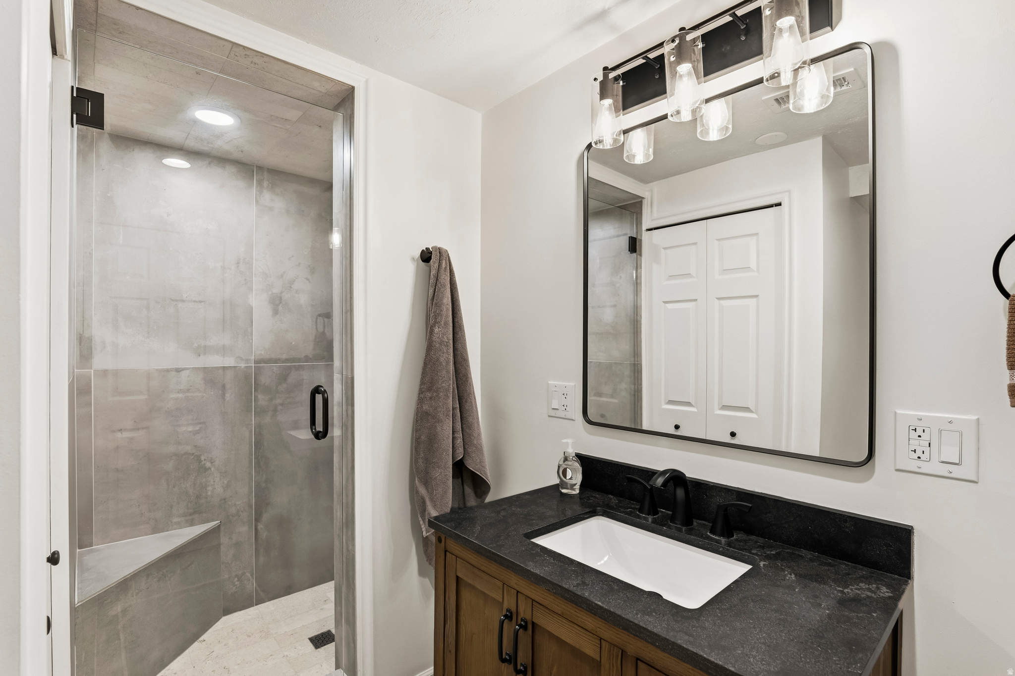 LAKEVIEW HEIGHTS - Residential