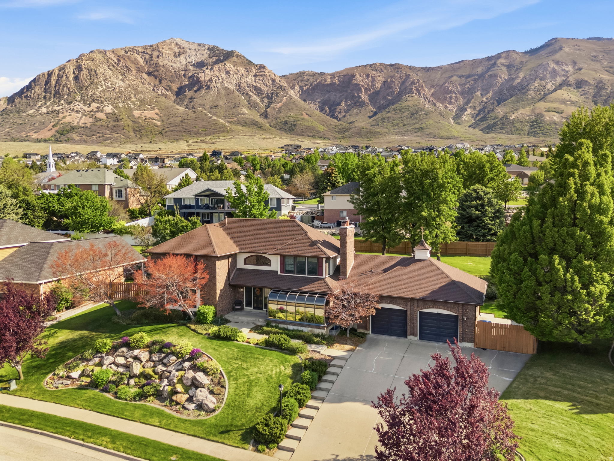 LAKEVIEW HEIGHTS - Residential