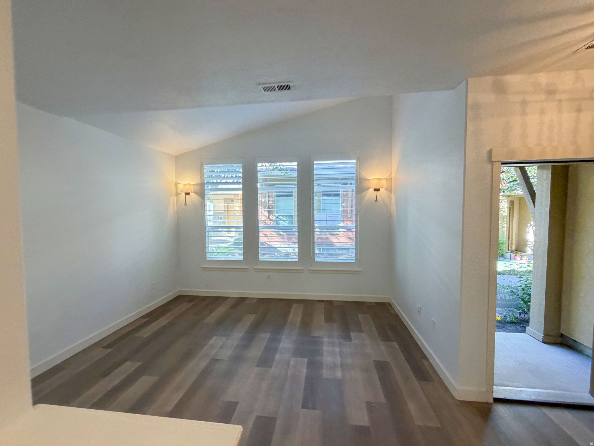 SUMMERLANE @DISTRICT - Residential