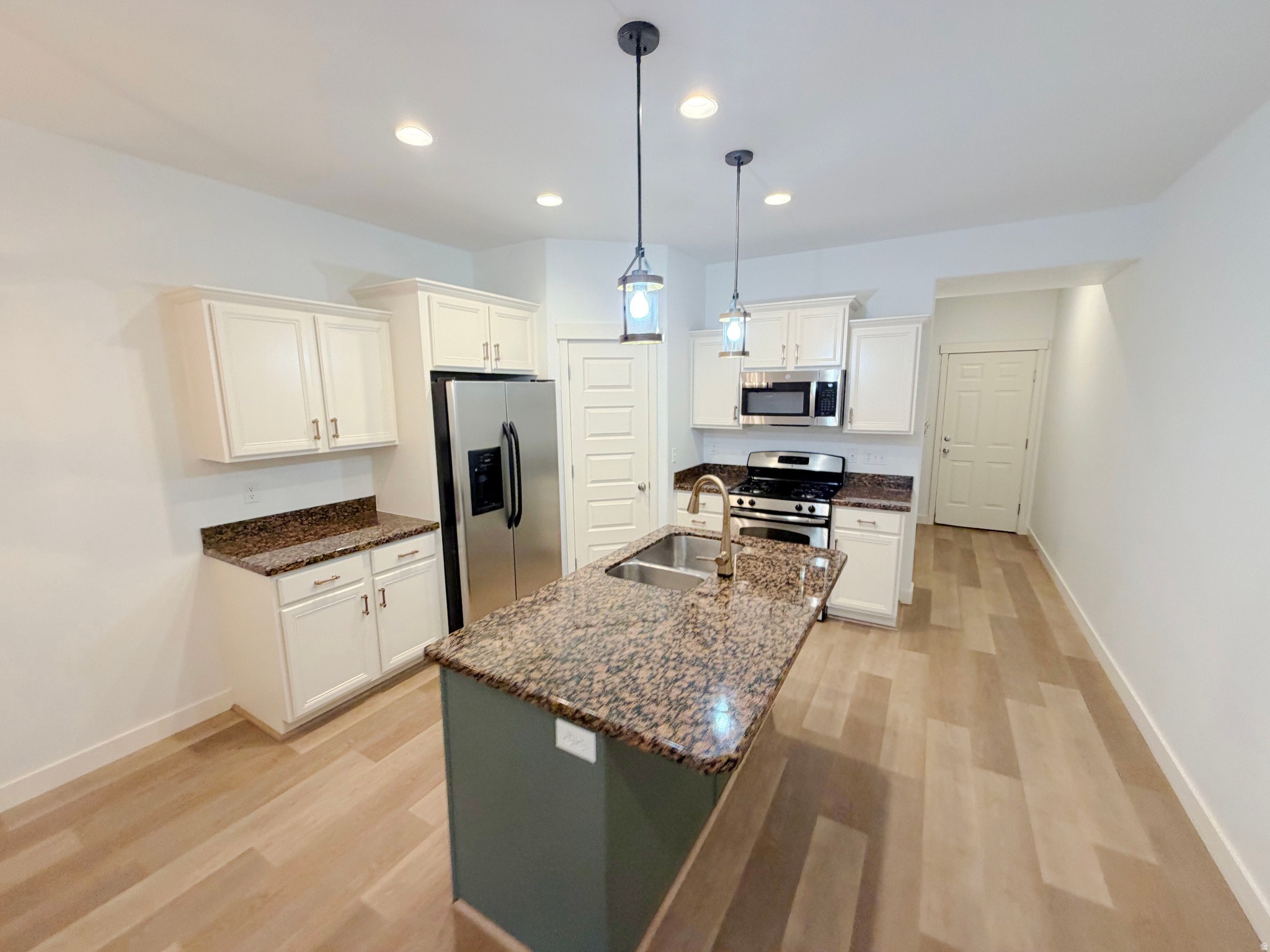 SUMMERLANE @DISTRICT - Residential