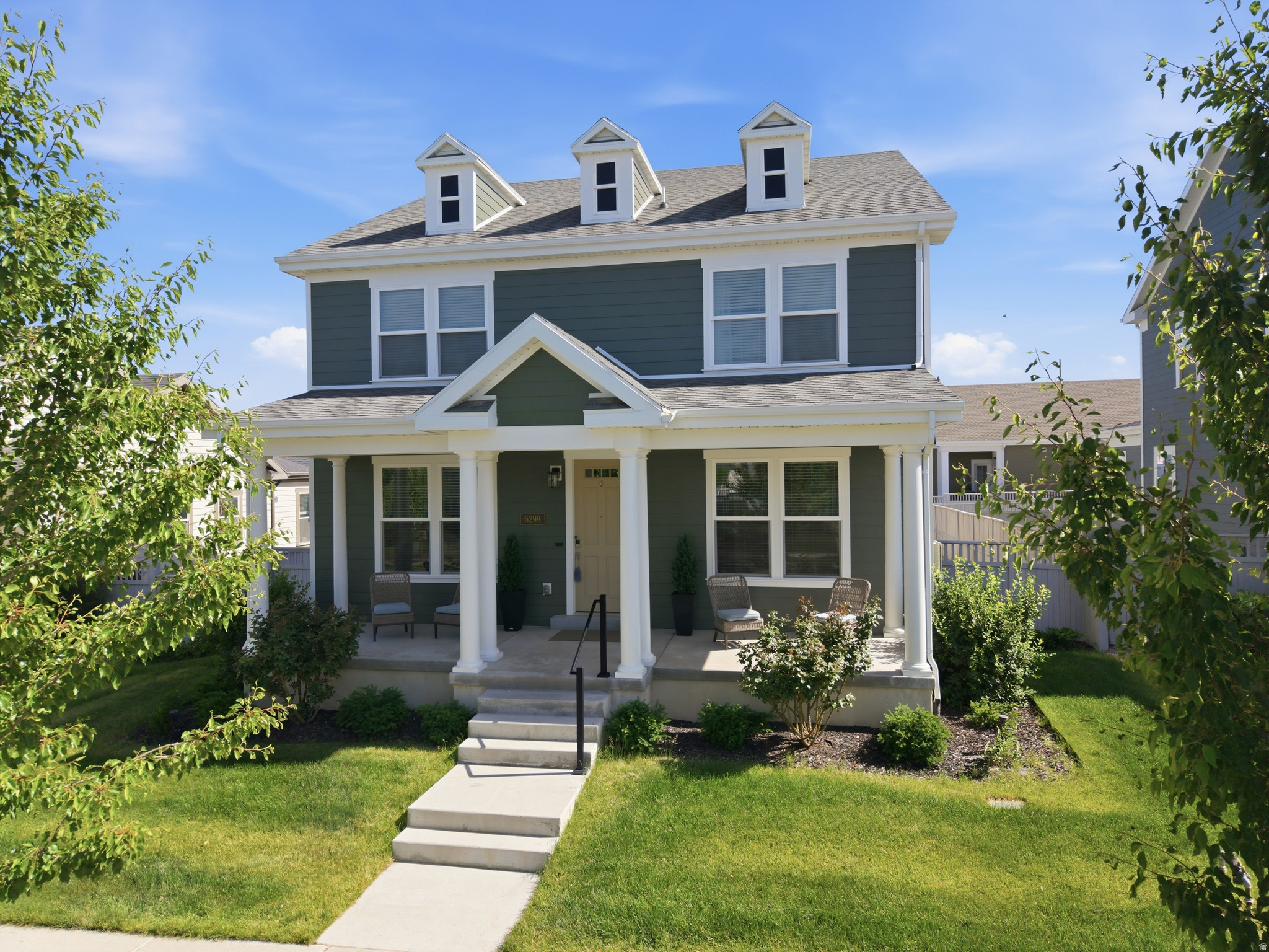 DAYBREAK - Residential