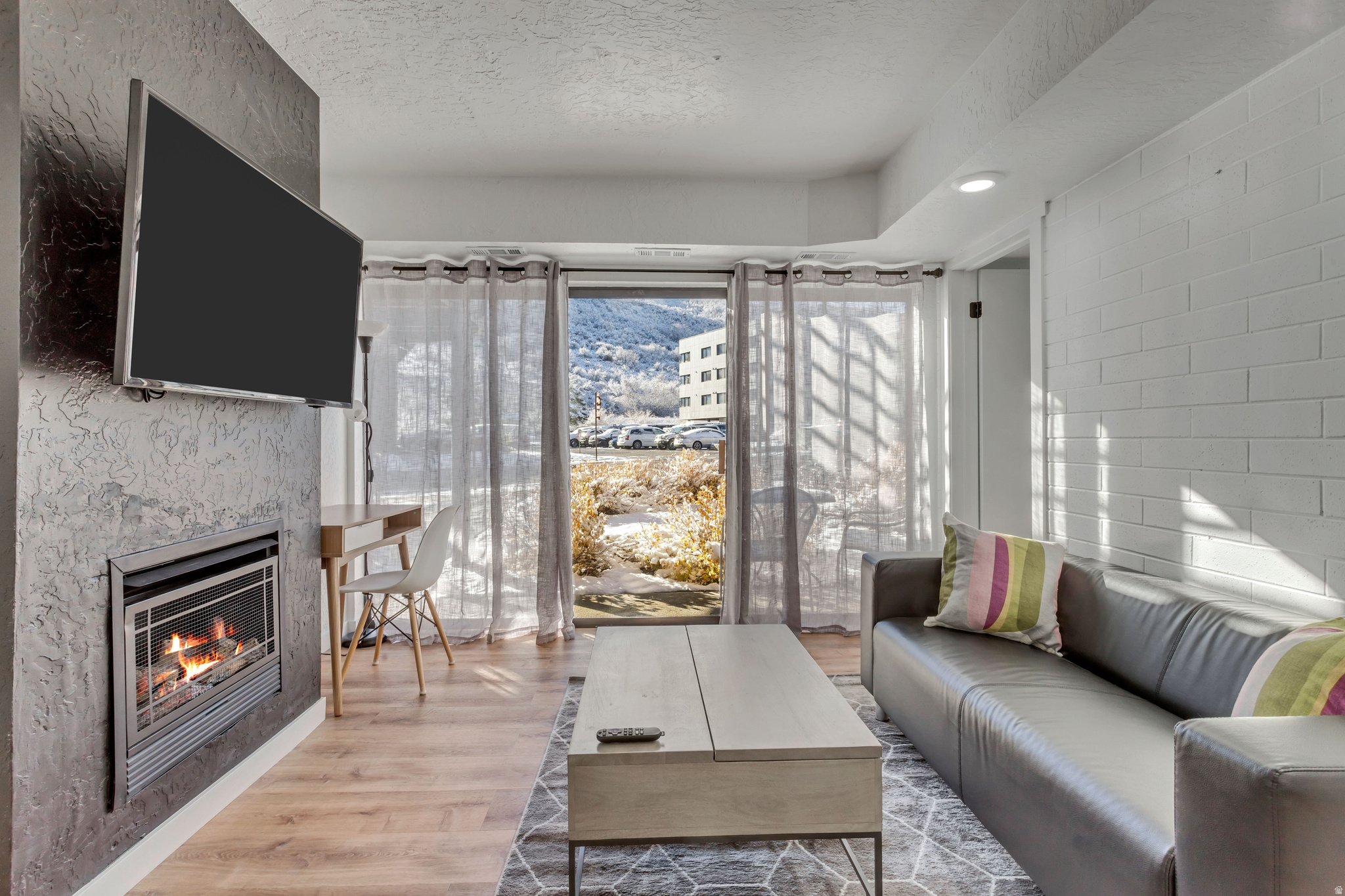 NEW CLAIM CONDOMINIU - Residential