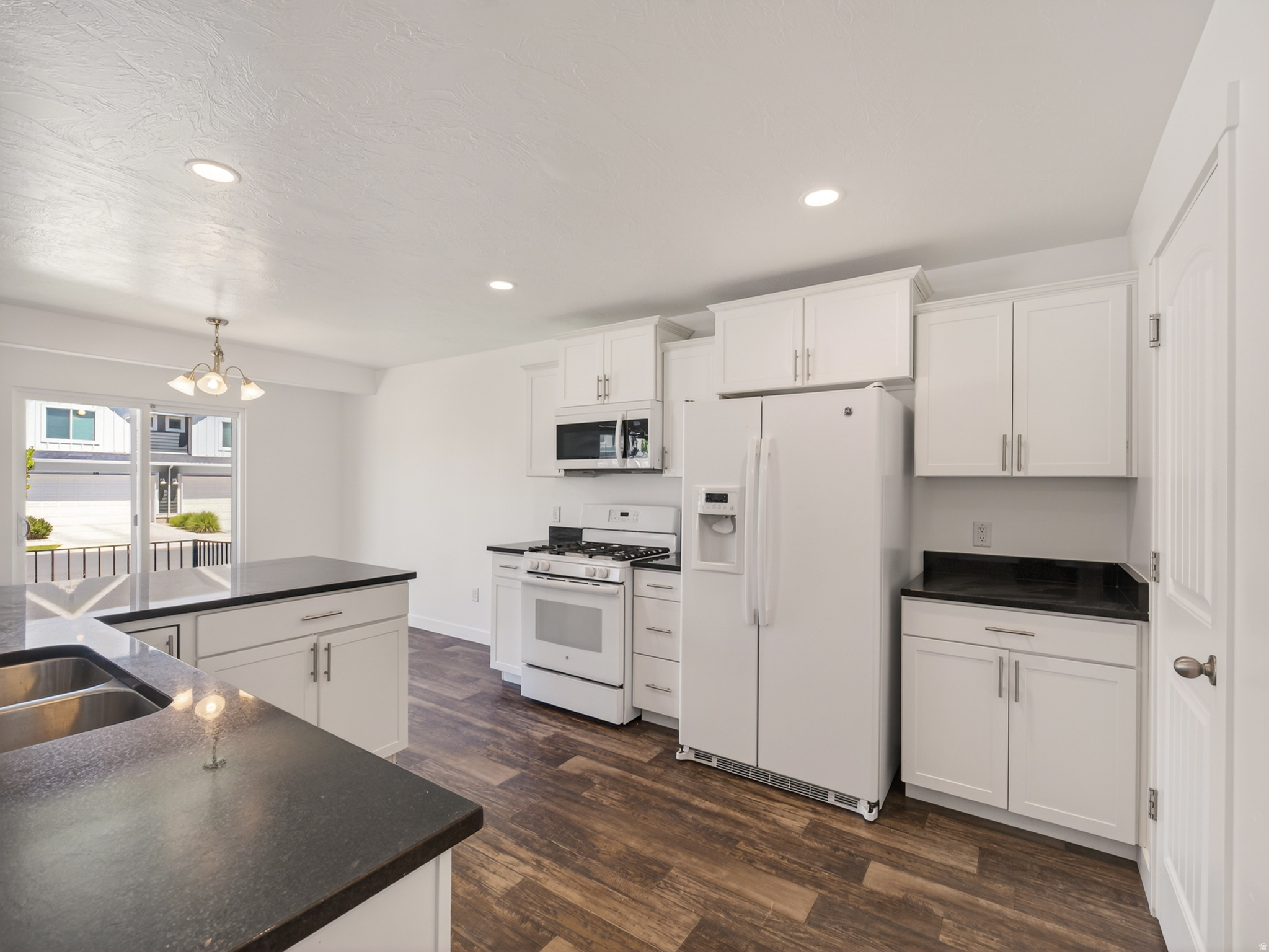 LEGACY FARMS - Residential