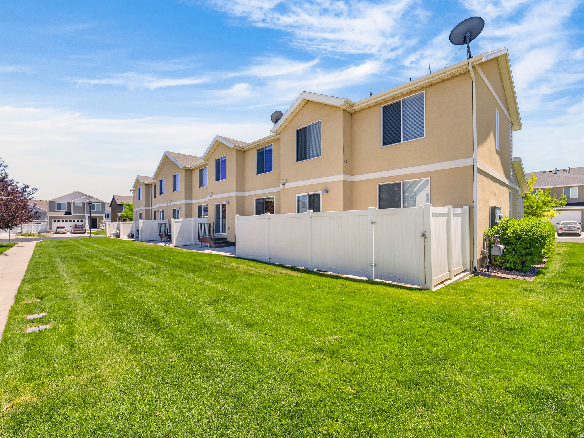 LEGACY FARMS - Residential