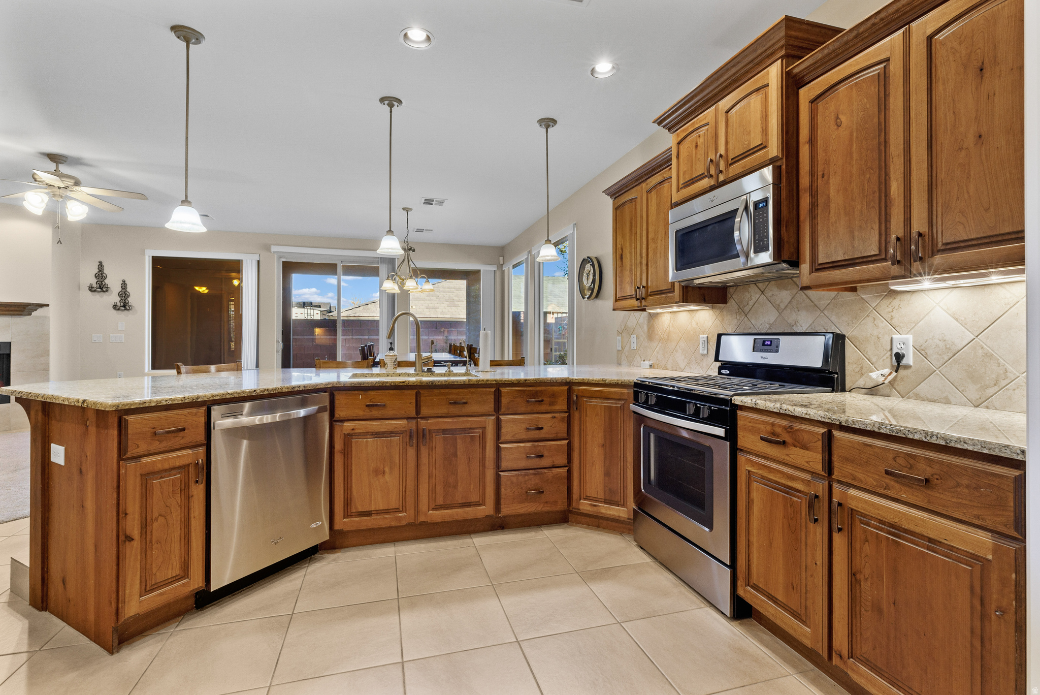 WAILEA FALLS AT STONEBRIDGE - Residential