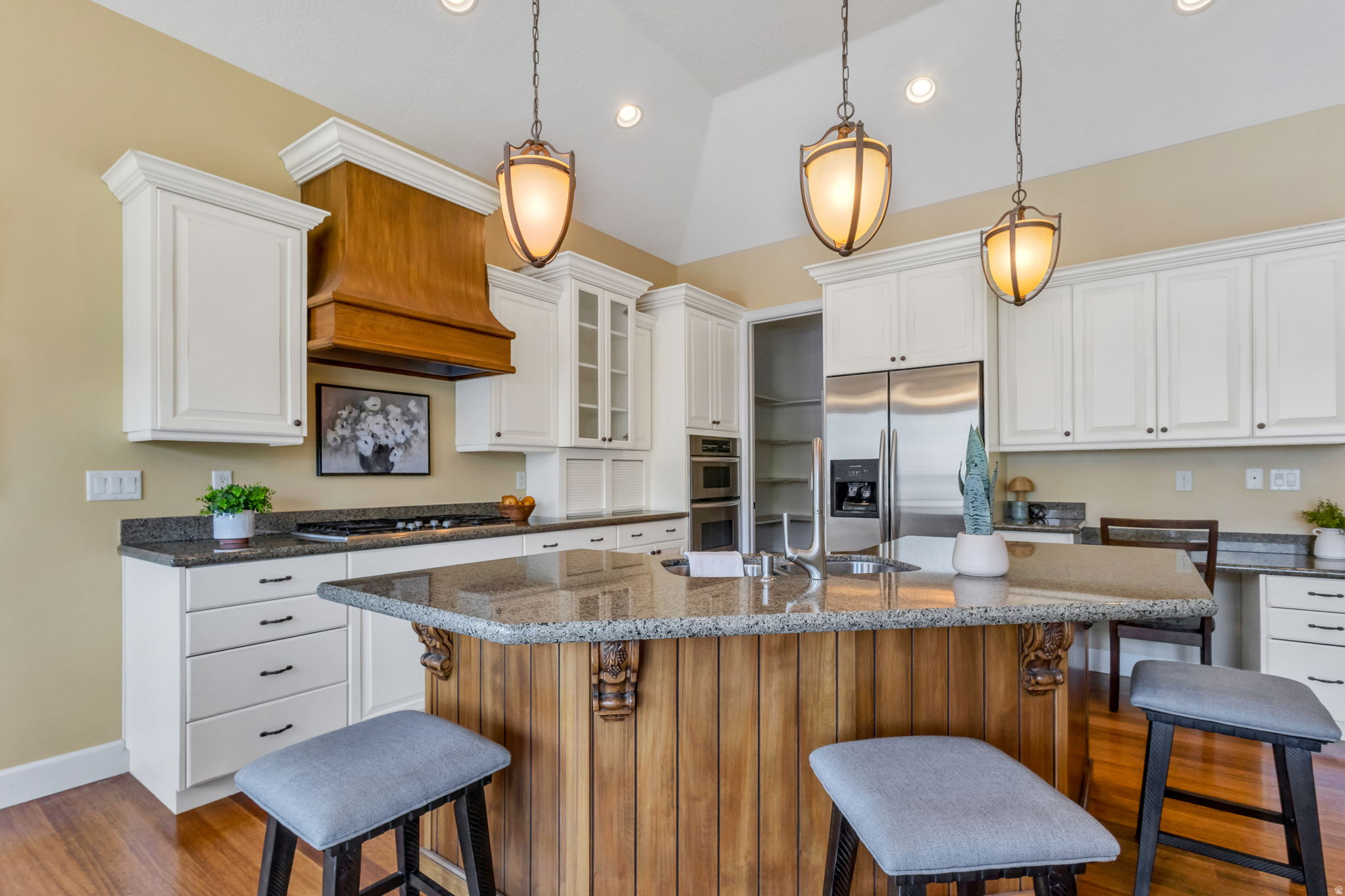 MONTREAUX AT SOUTH MOUNTAIN - Residential