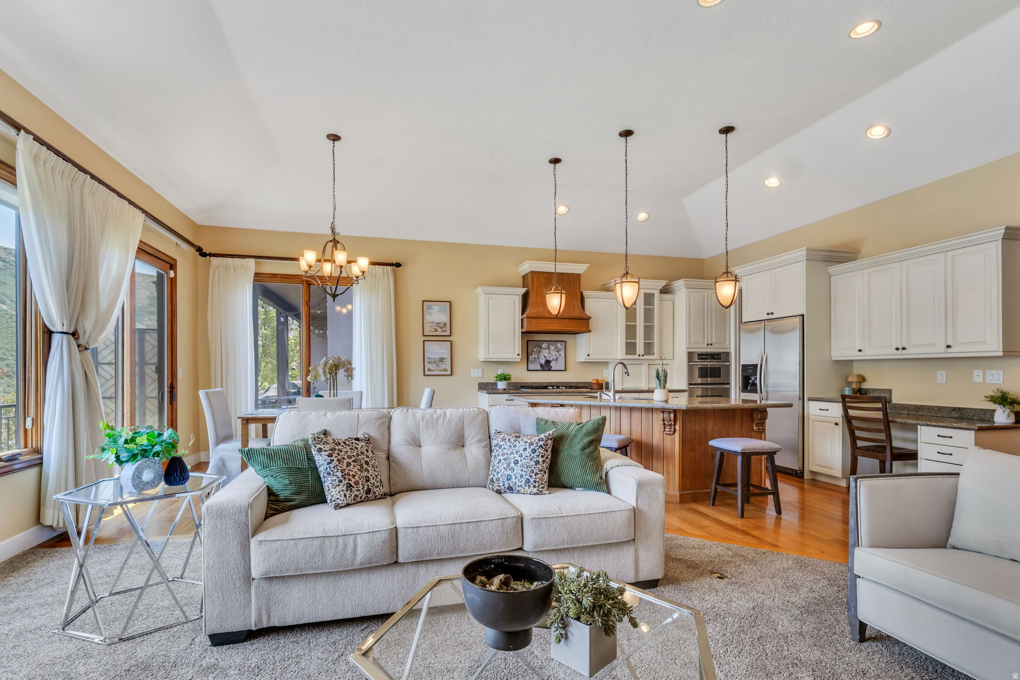 MONTREAUX AT SOUTH MOUNTAIN - Residential