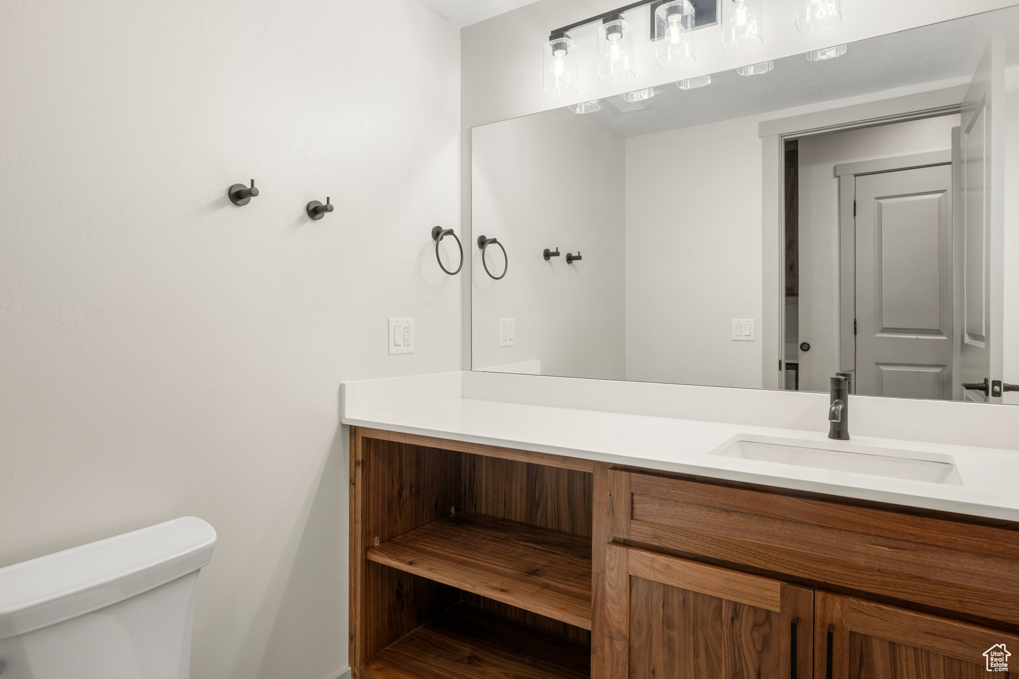 GARDEN CITY LAKE RESIDENCES - Residential