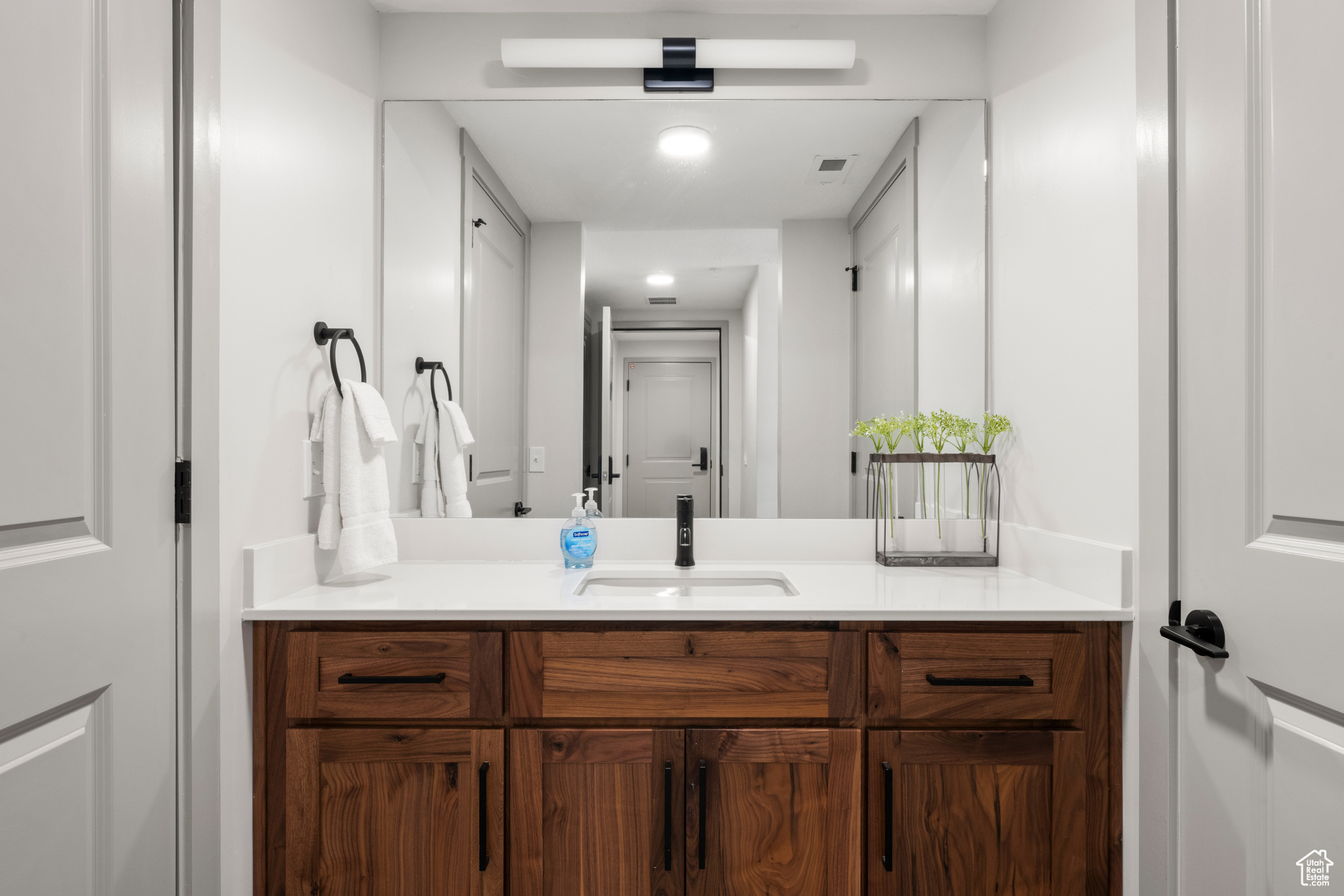 GARDEN CITY LAKE RESIDENCES - Residential