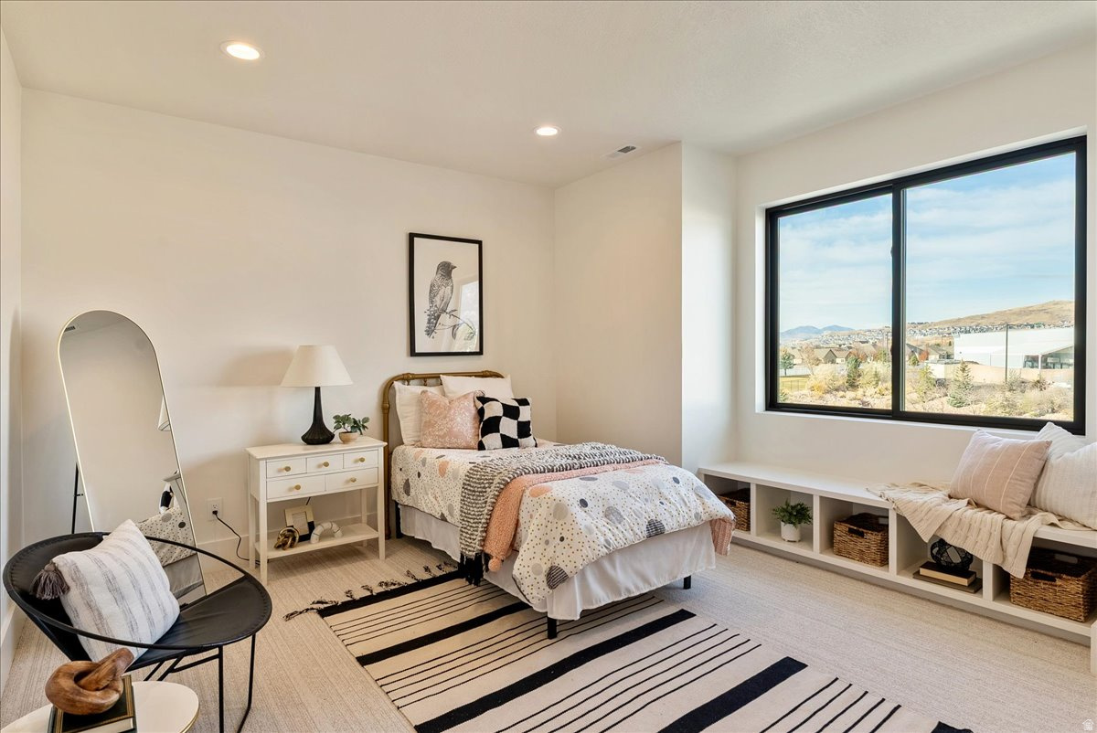 CENTER POINTE - Residential